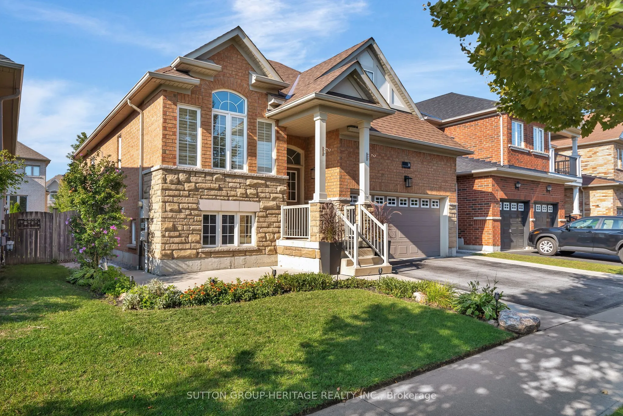 14 Sleepy Hollow Place