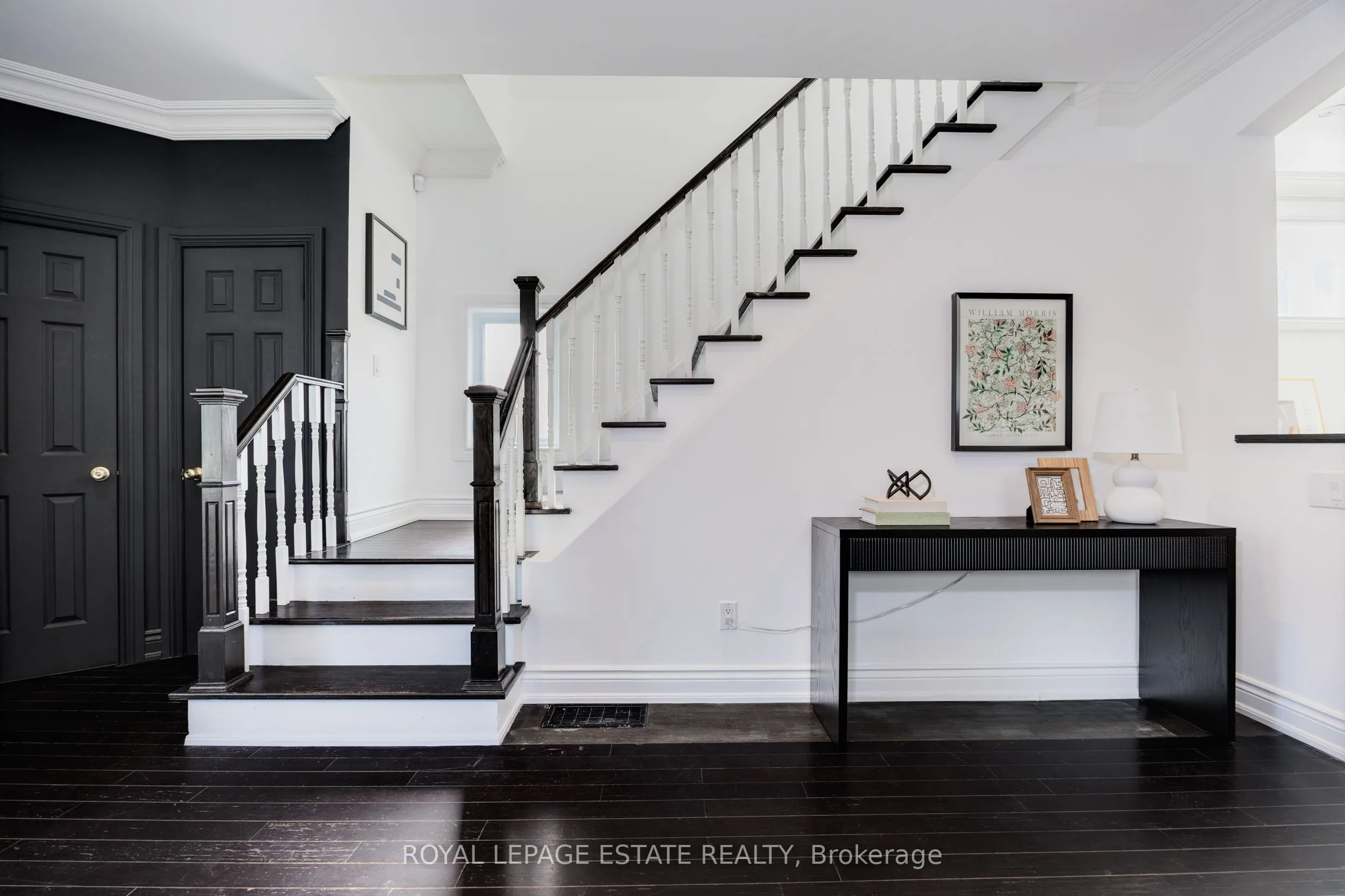 32 Manderley Drive