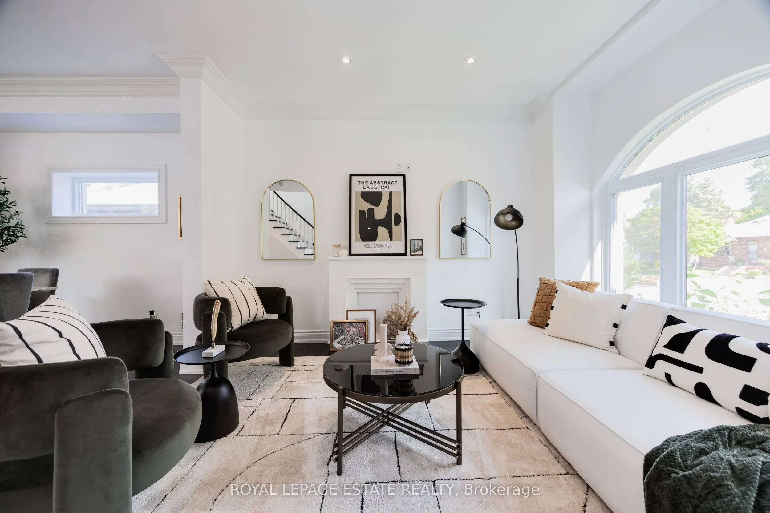 32 Manderley Drive