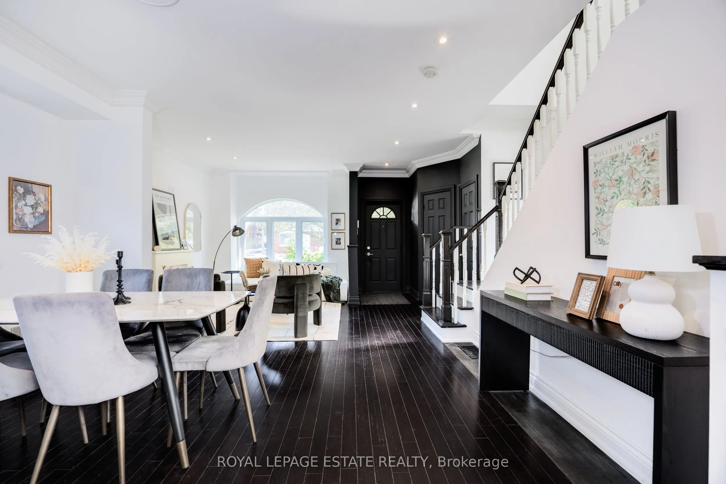 32 Manderley Drive