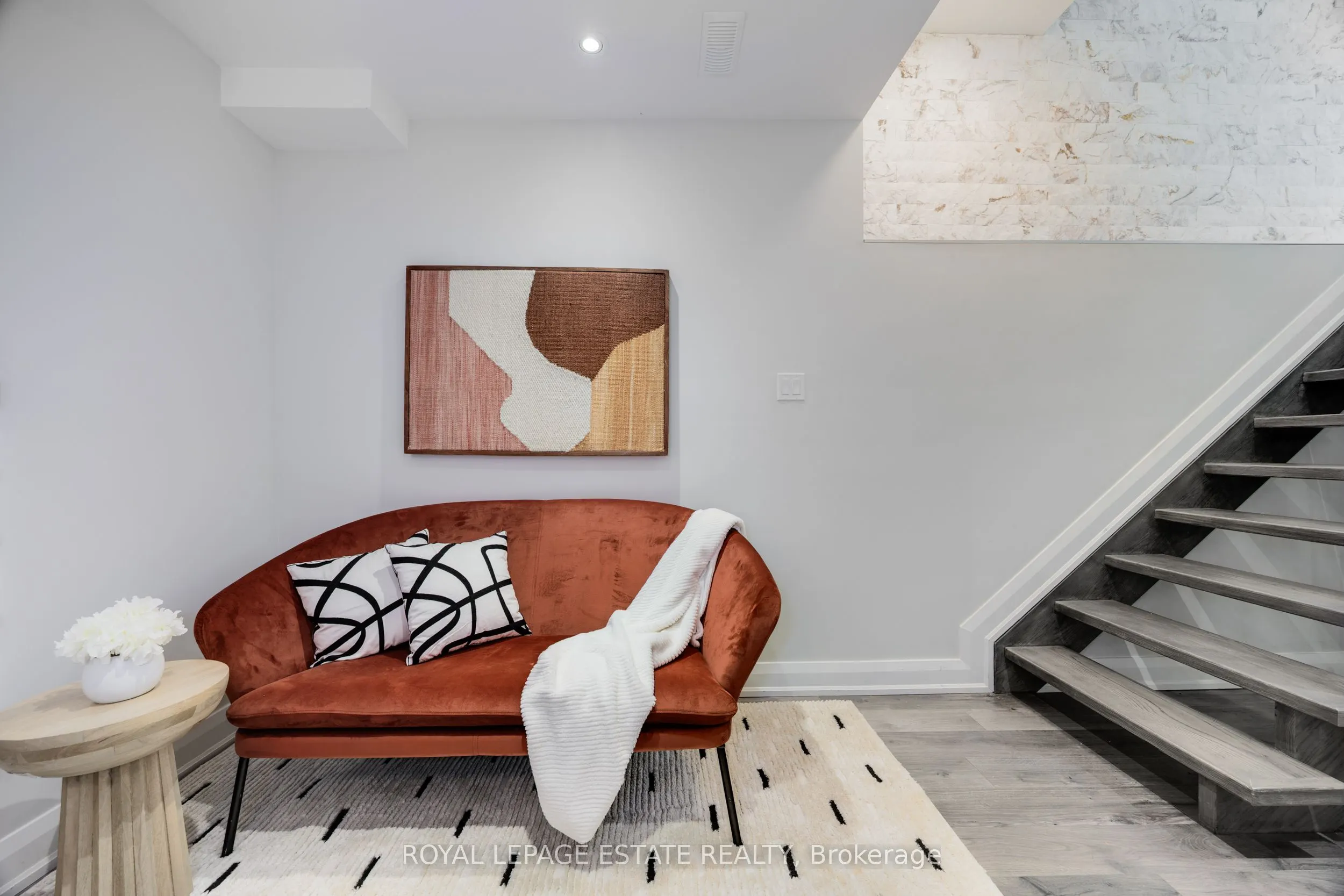 32 Manderley Drive