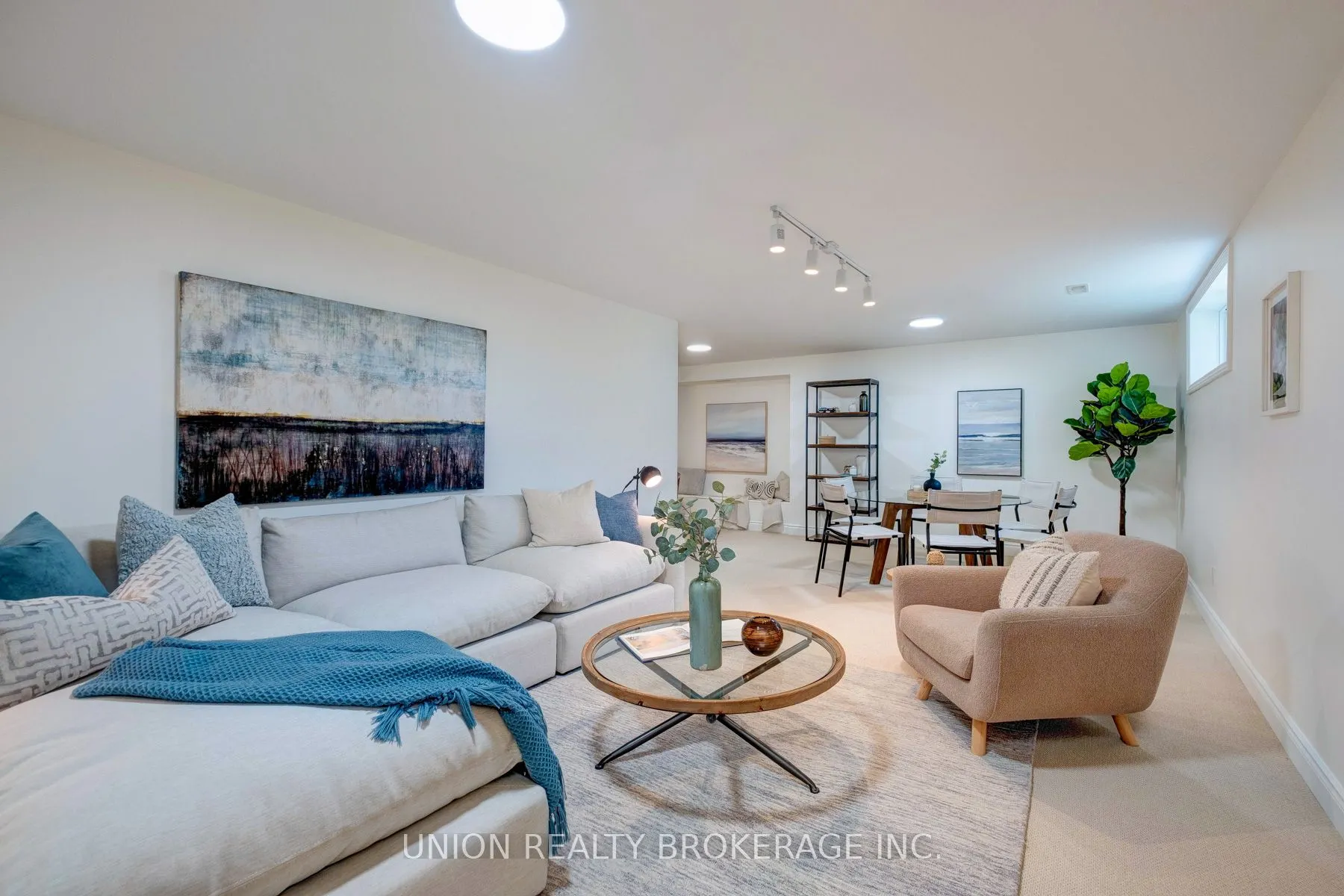 12 Gradwell Drive
