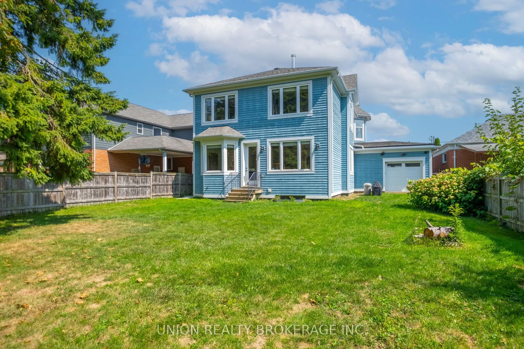 12 Gradwell Drive
