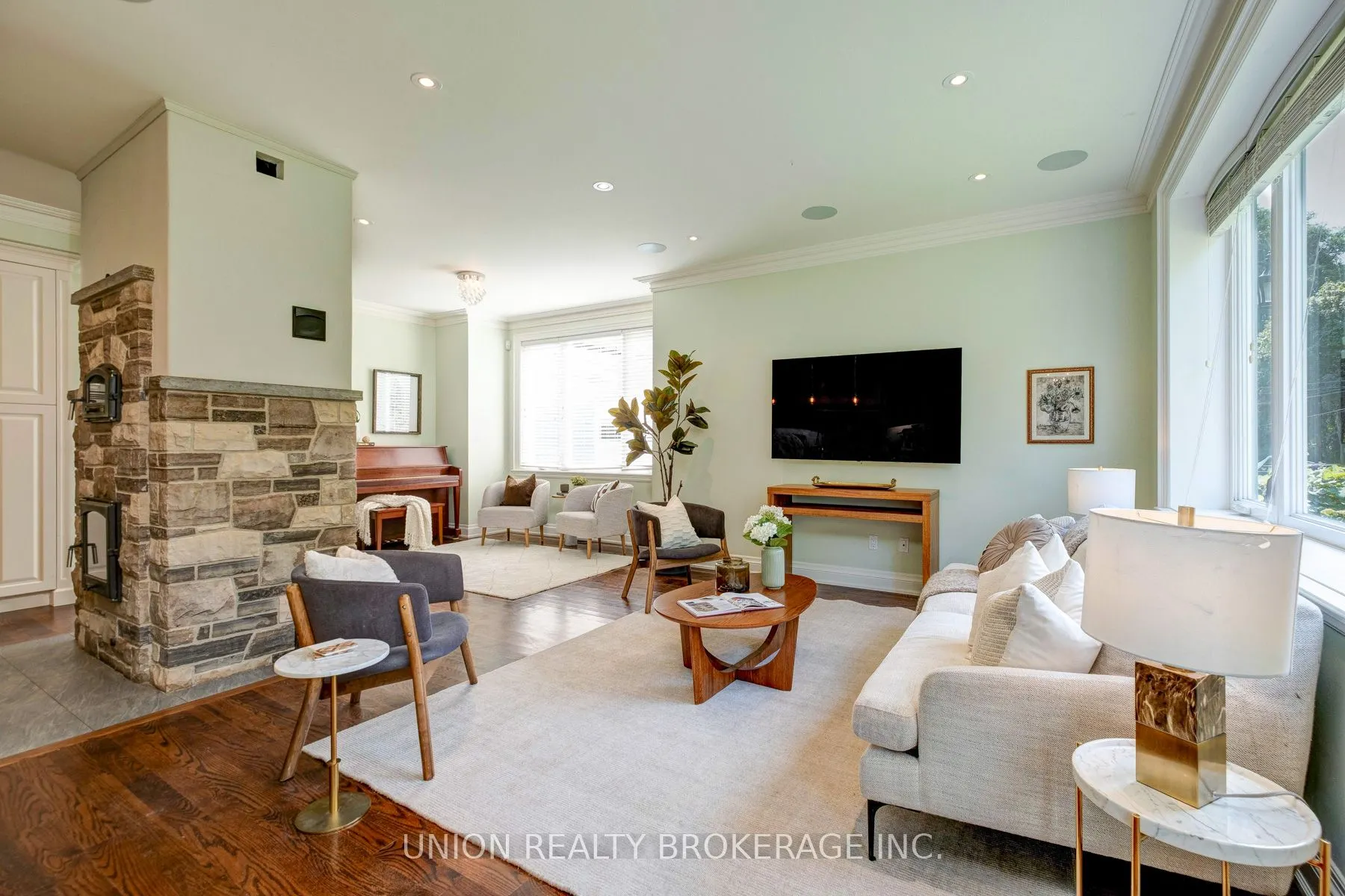 12 Gradwell Drive