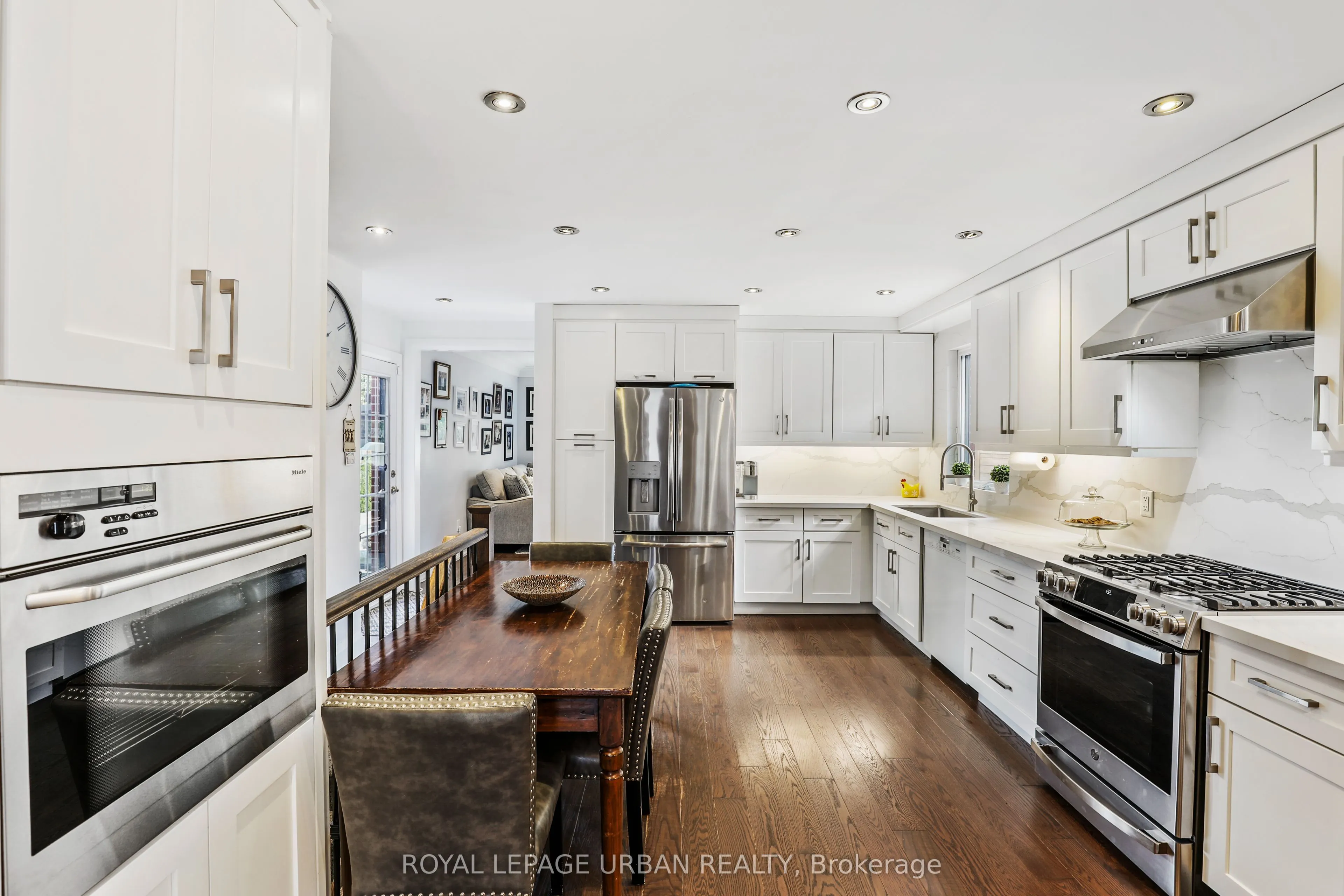 147 Parkview Hill Crescent