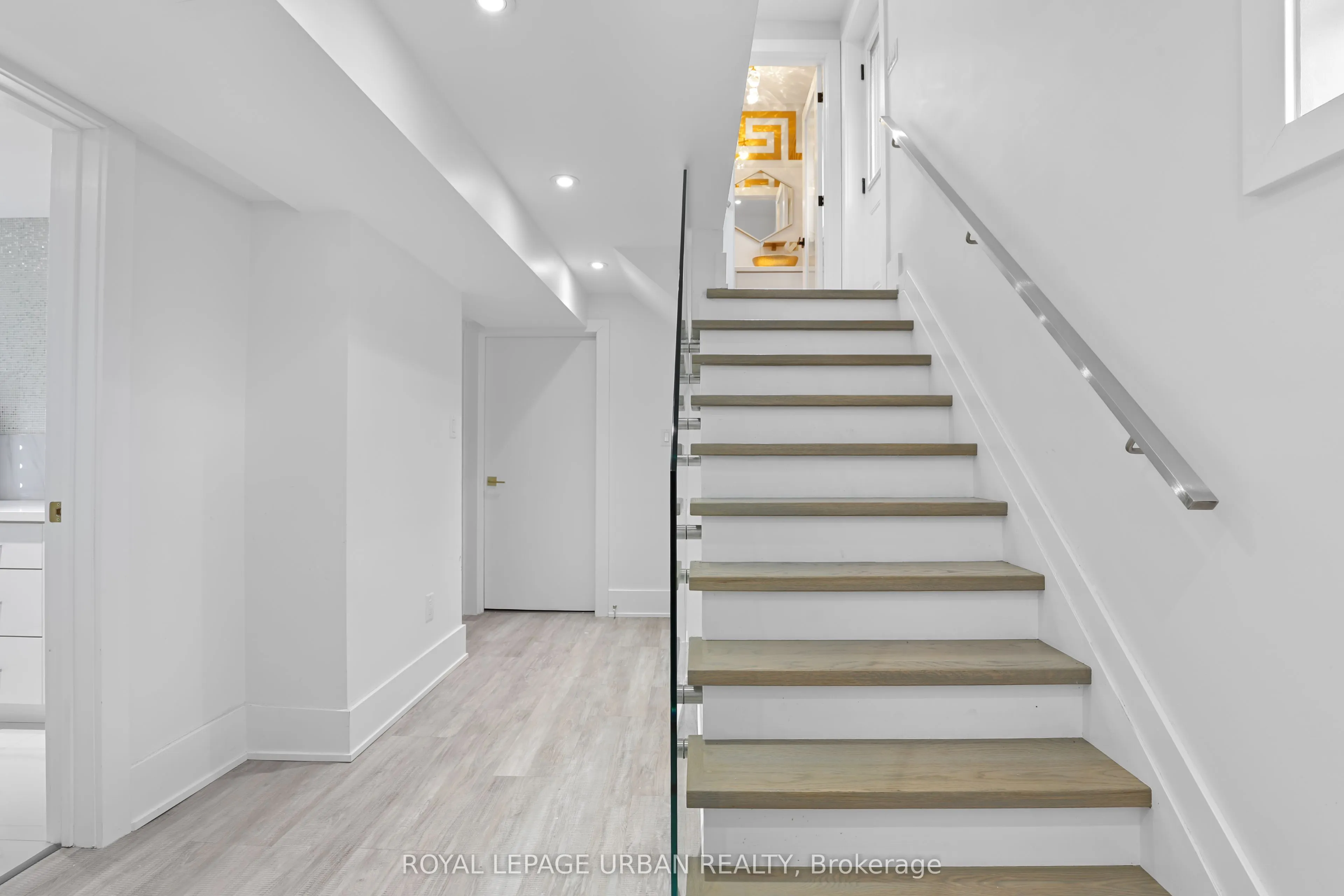 182 Parkview Hill Crescent