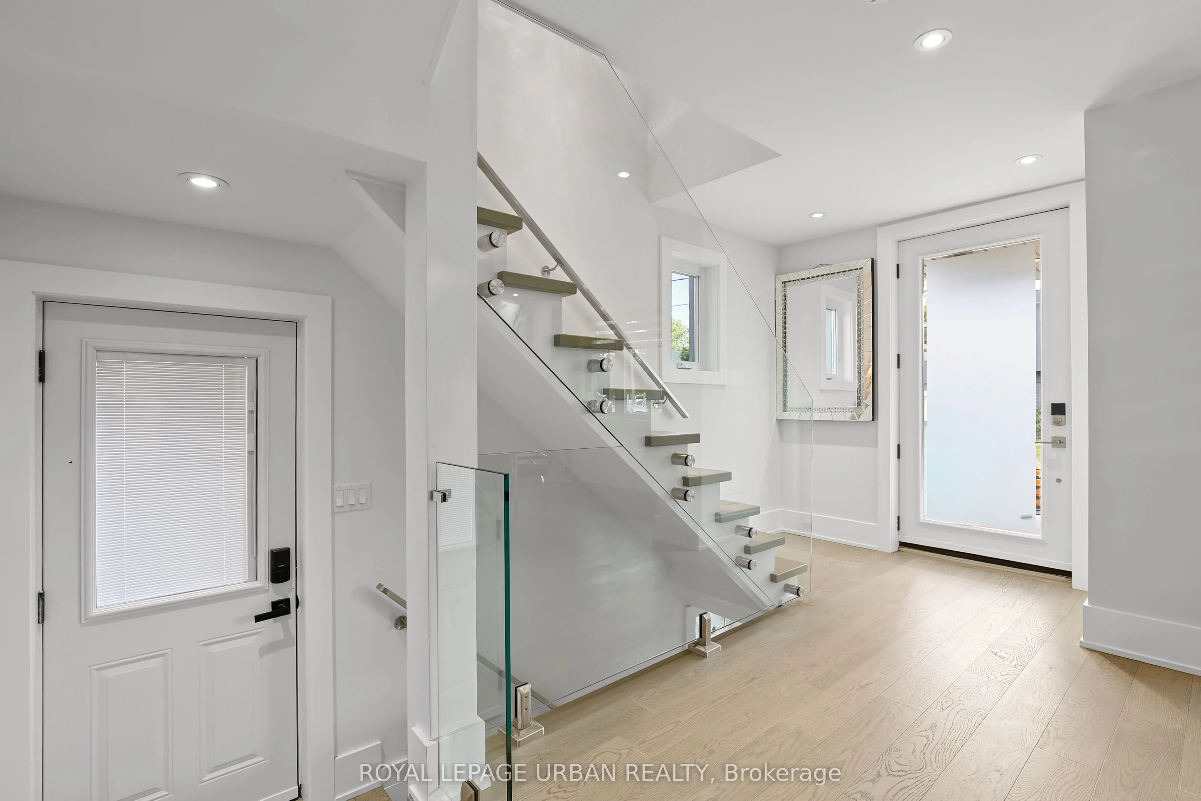 182 Parkview Hill Crescent