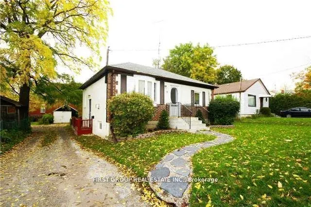 18 Windsor Drive