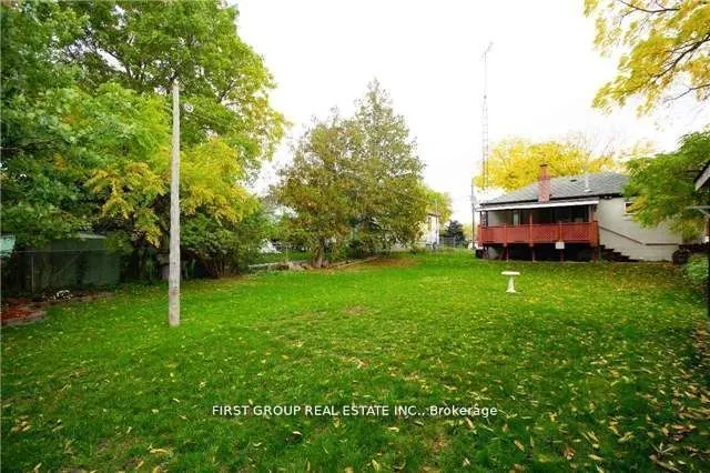 18 Windsor Drive