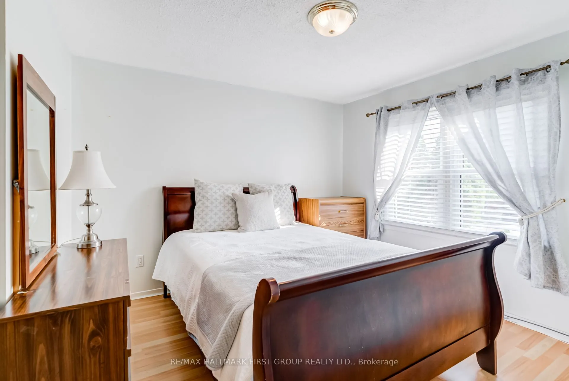 58 Lady Bower Crescent