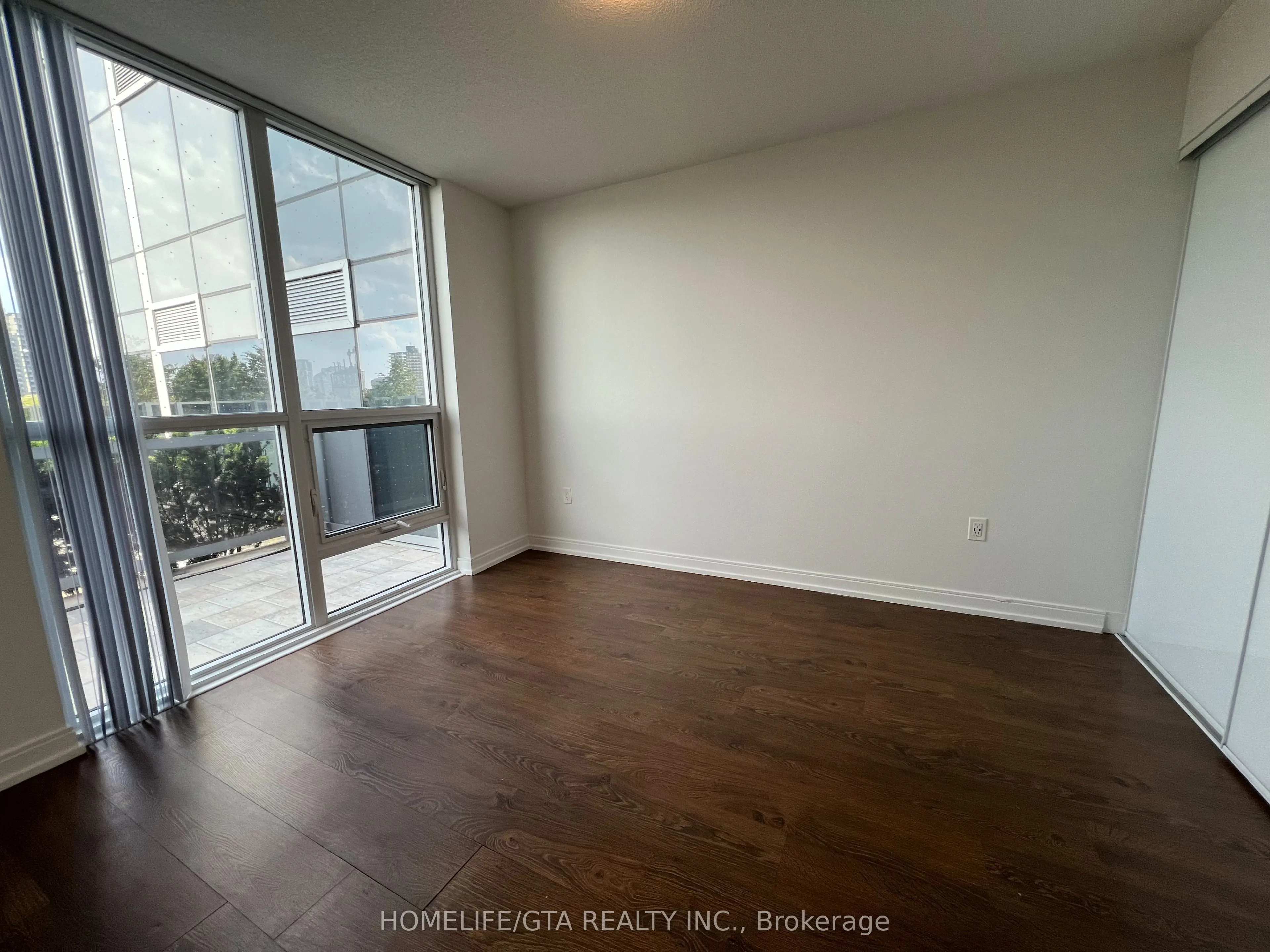 275 Village Green Square, #319