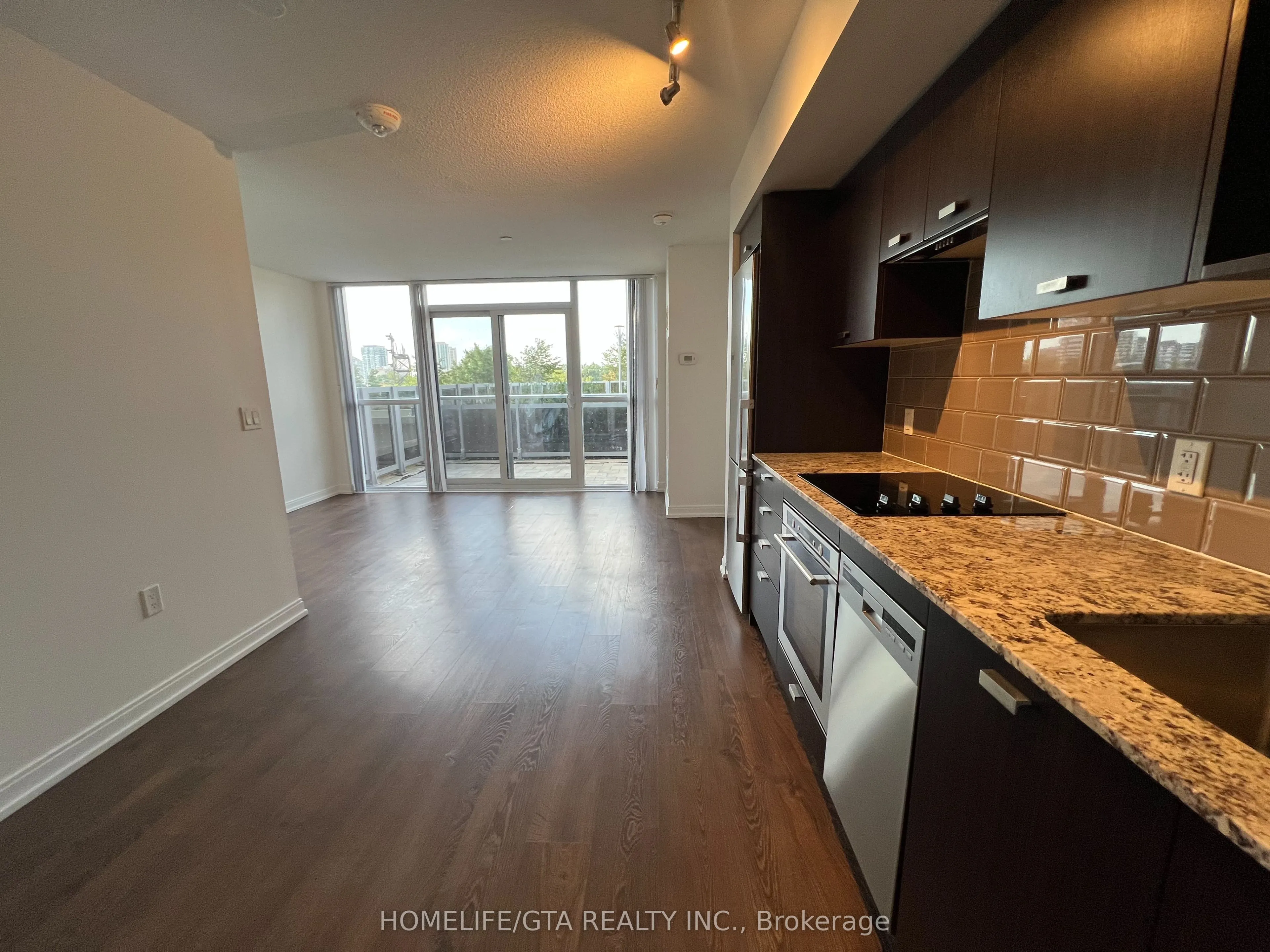 275 Village Green Square, #319