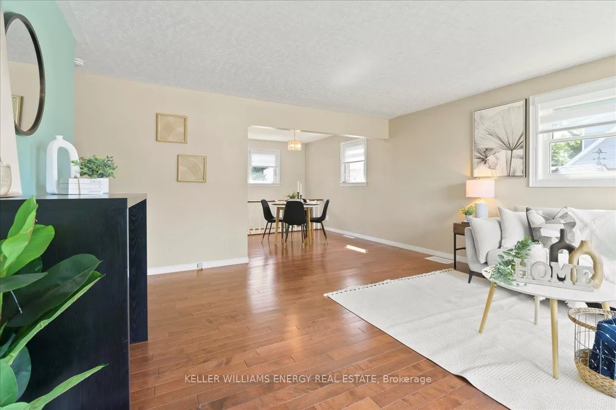 25 Concession Street E