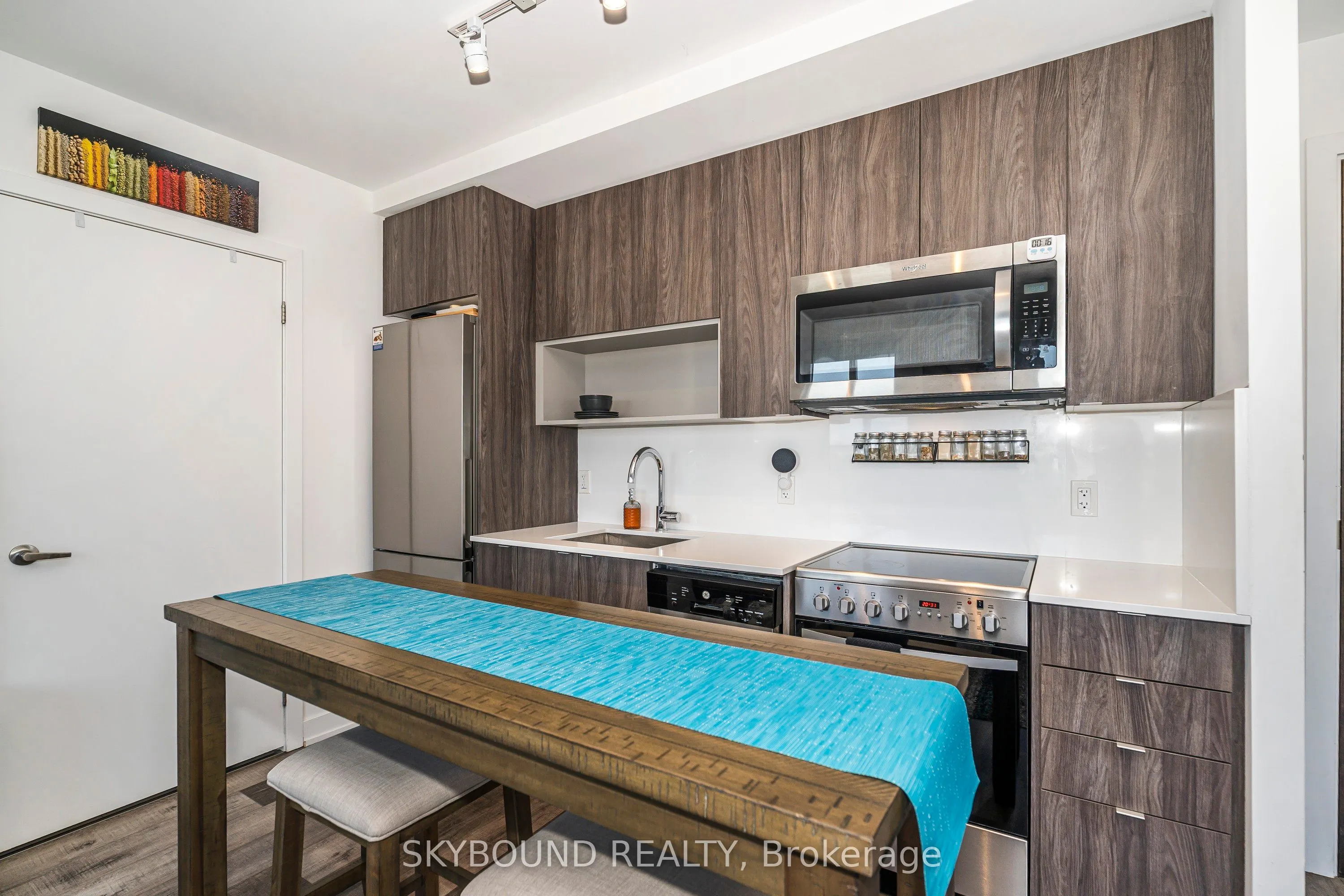 630 Greenwood Avenue, ## 805