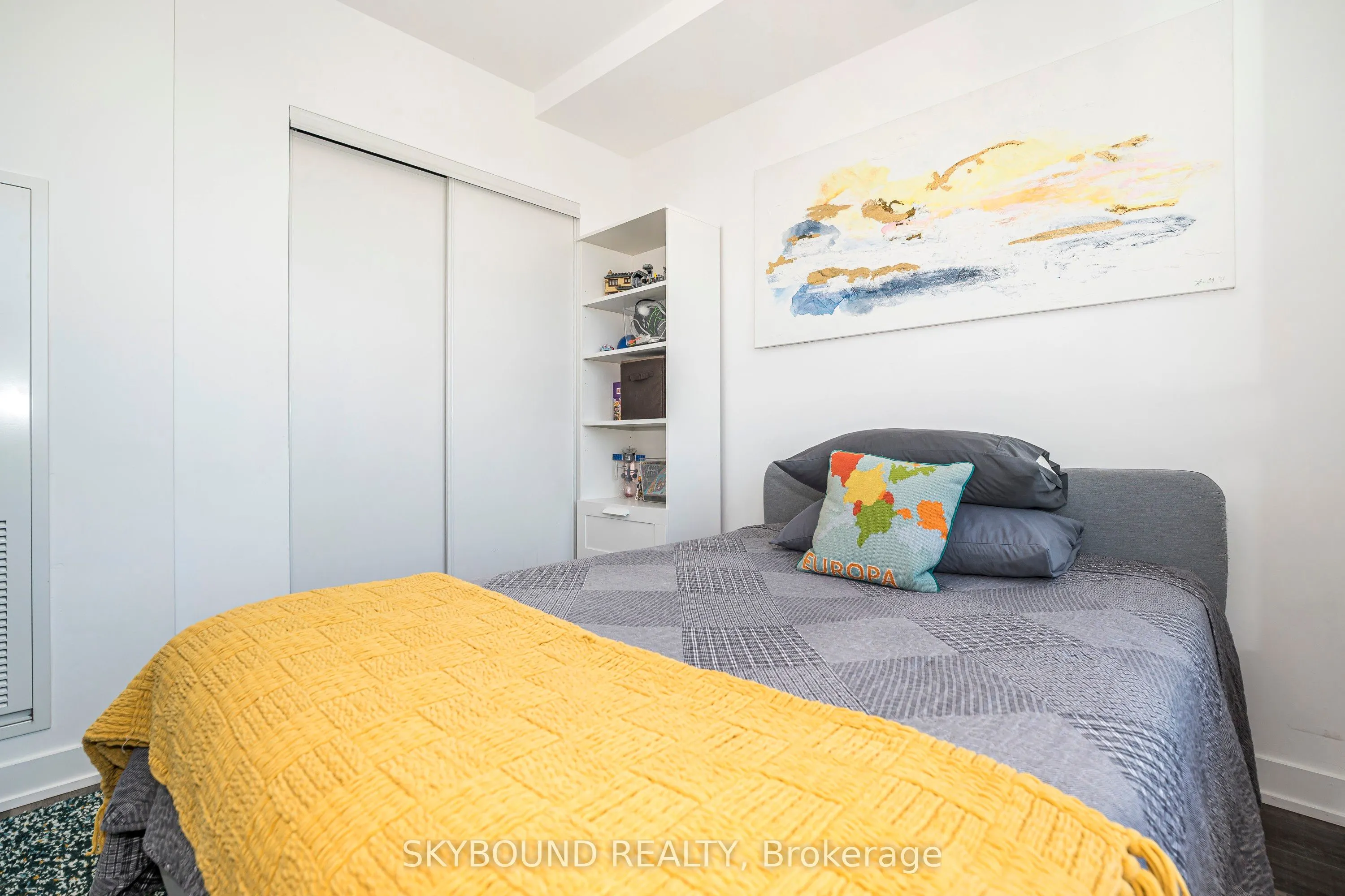 630 Greenwood Avenue, ## 805