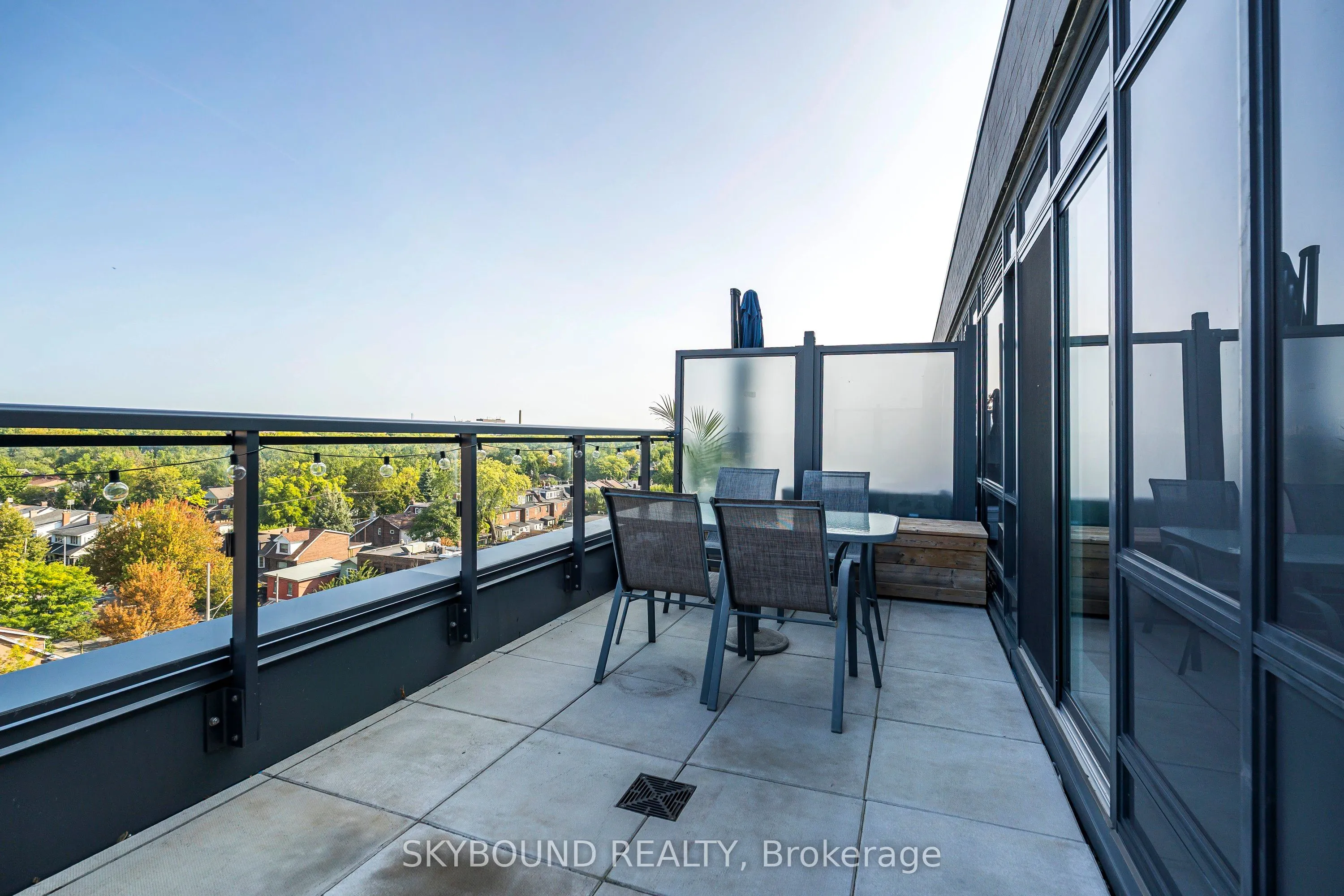 630 Greenwood Avenue, ## 805