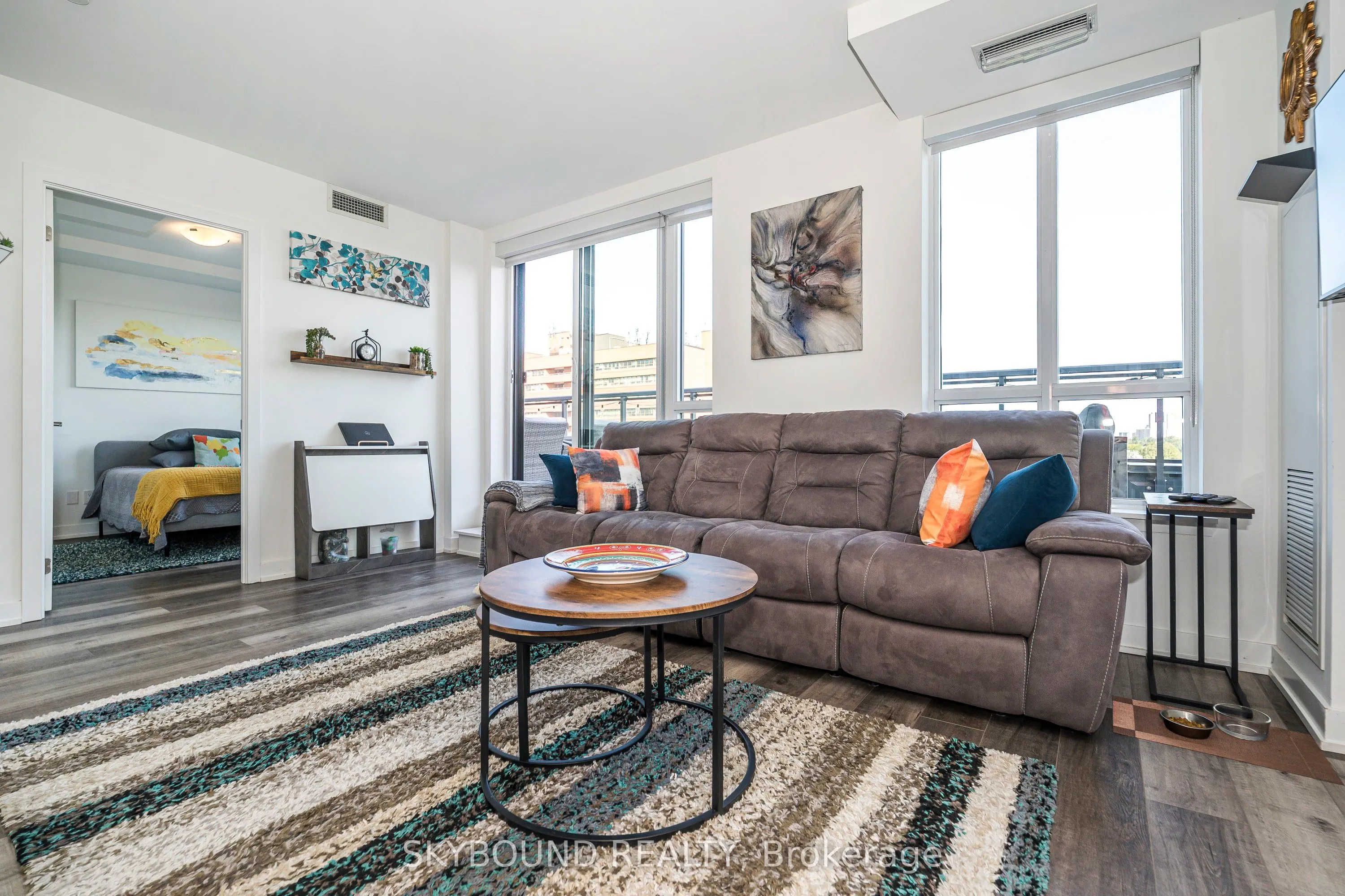 630 Greenwood Avenue, ## 805