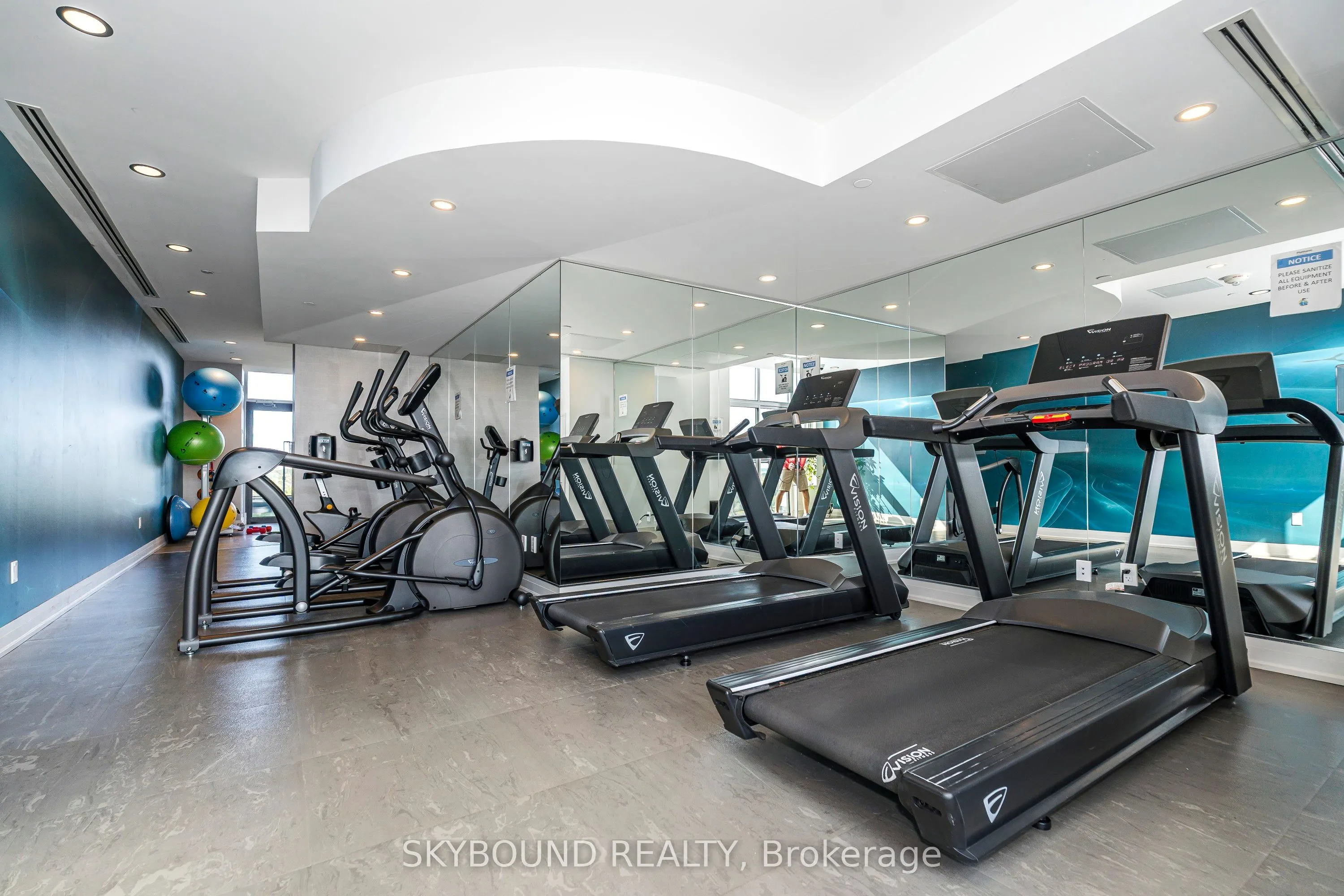 630 Greenwood Avenue, ## 805