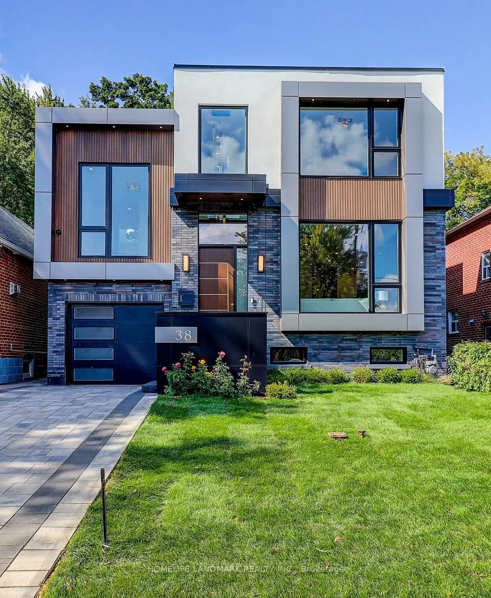 38 Norlong Boulevard