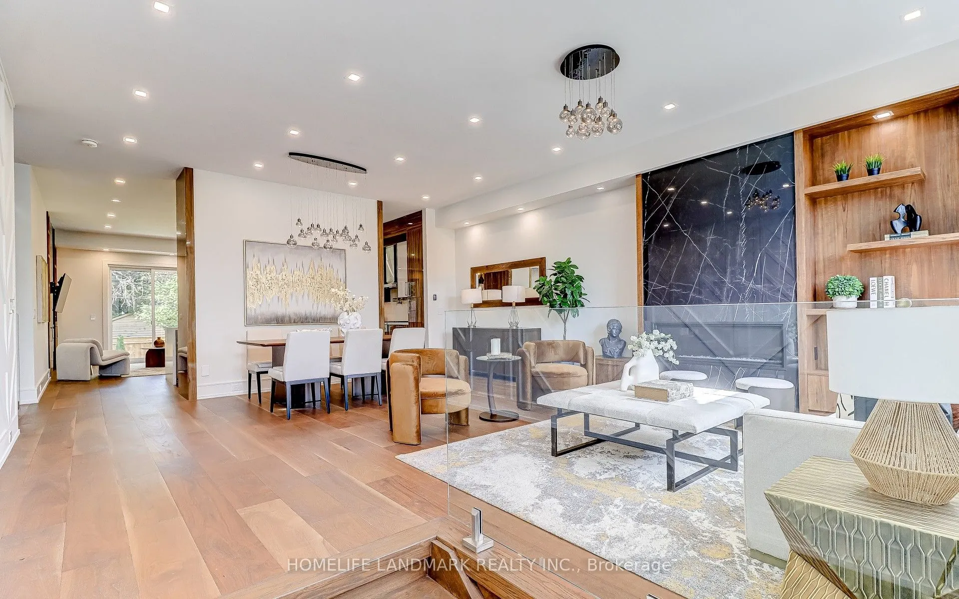 38 Norlong Boulevard