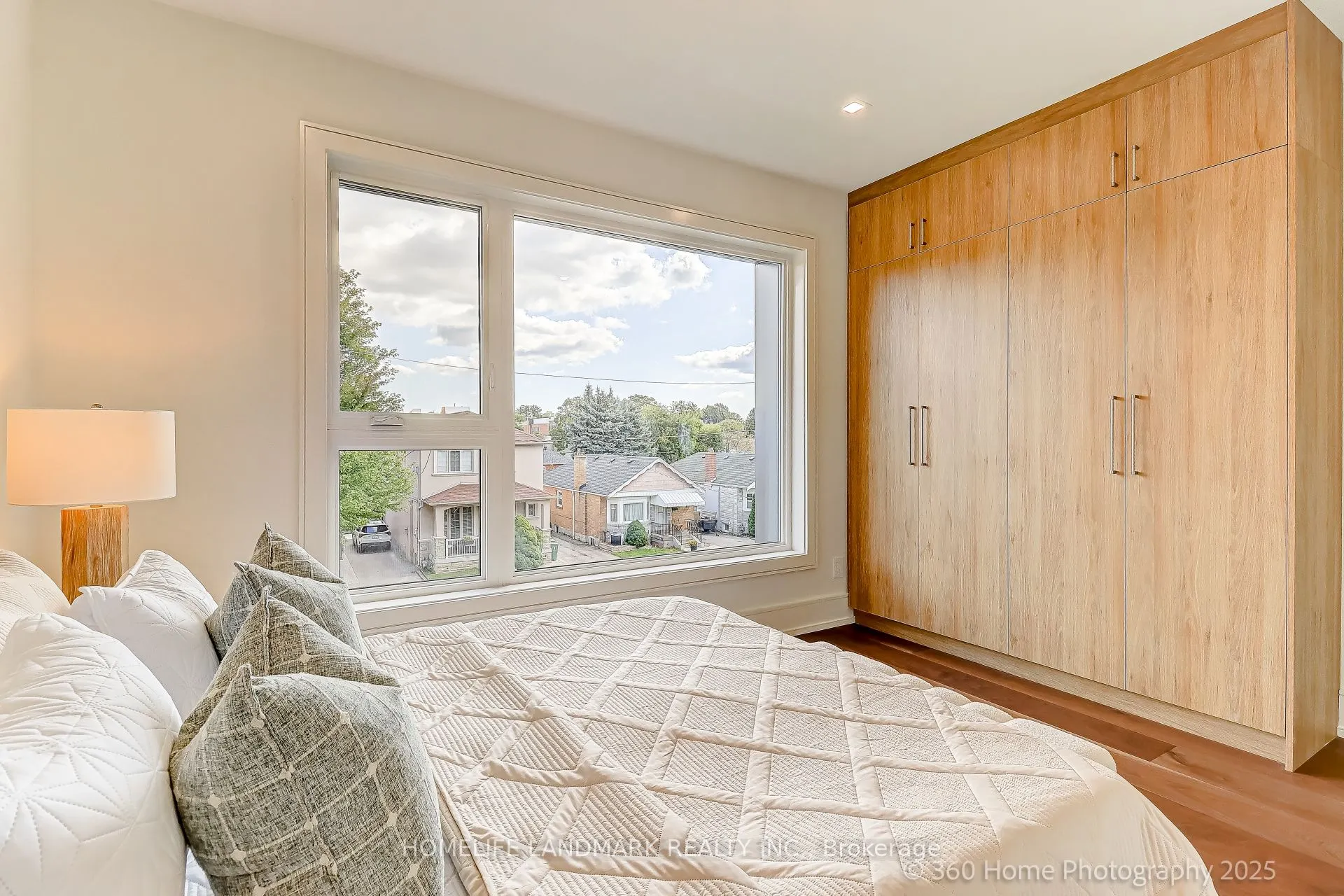 38 Norlong Boulevard