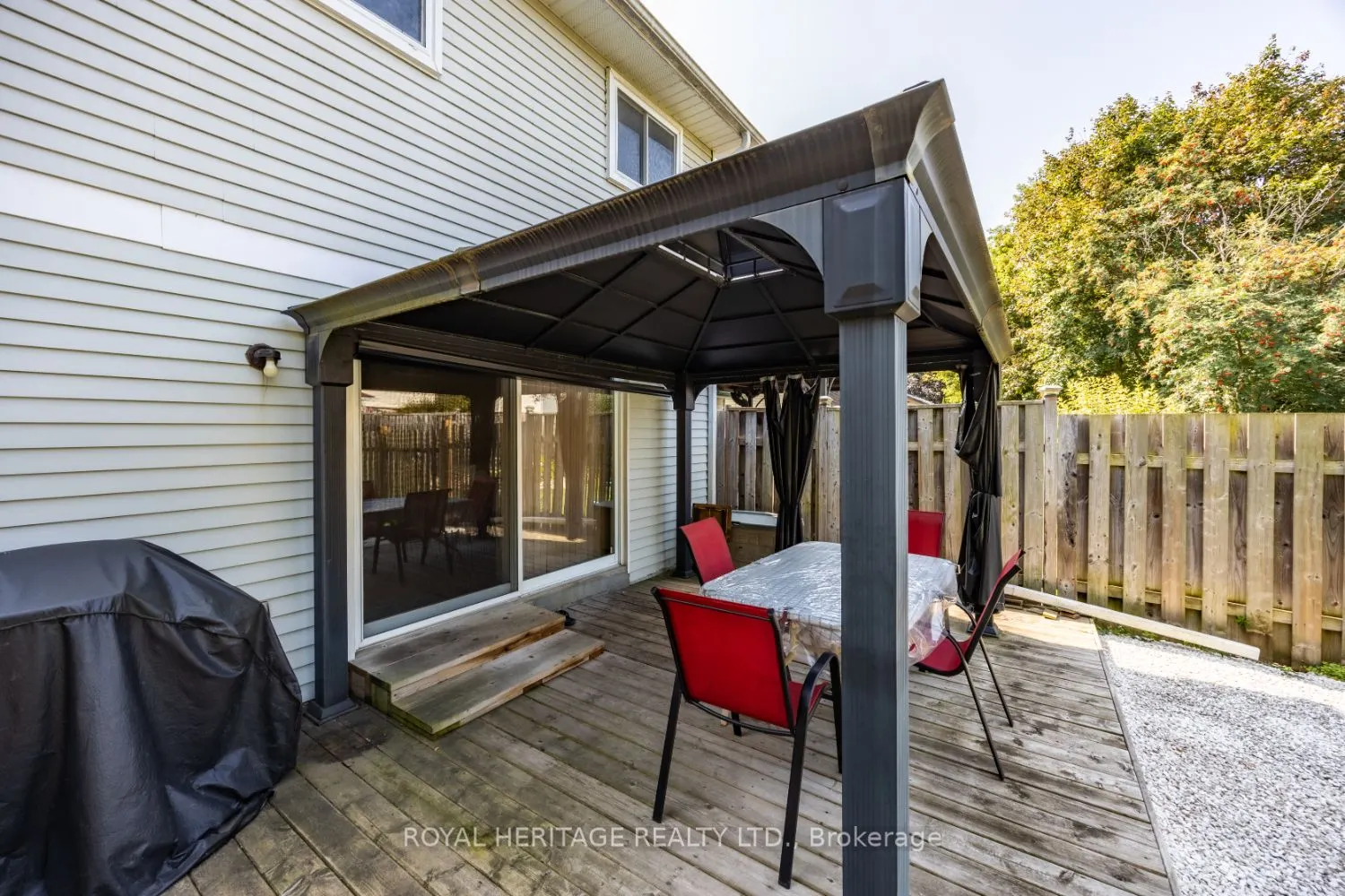 832 Gentry Crescent