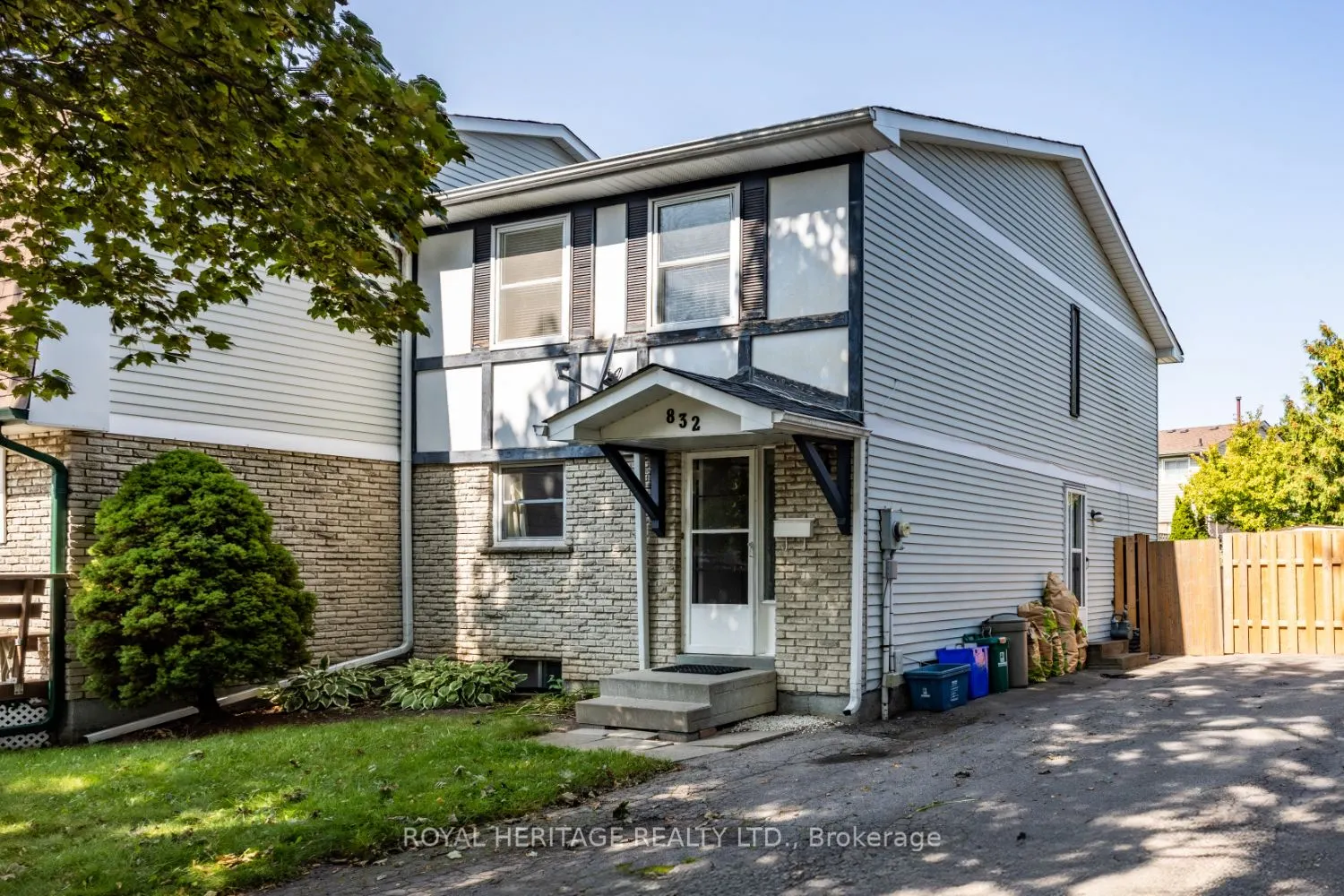 832 Gentry Crescent