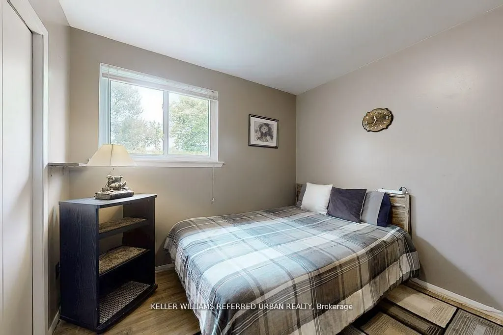 11 Midcroft Drive