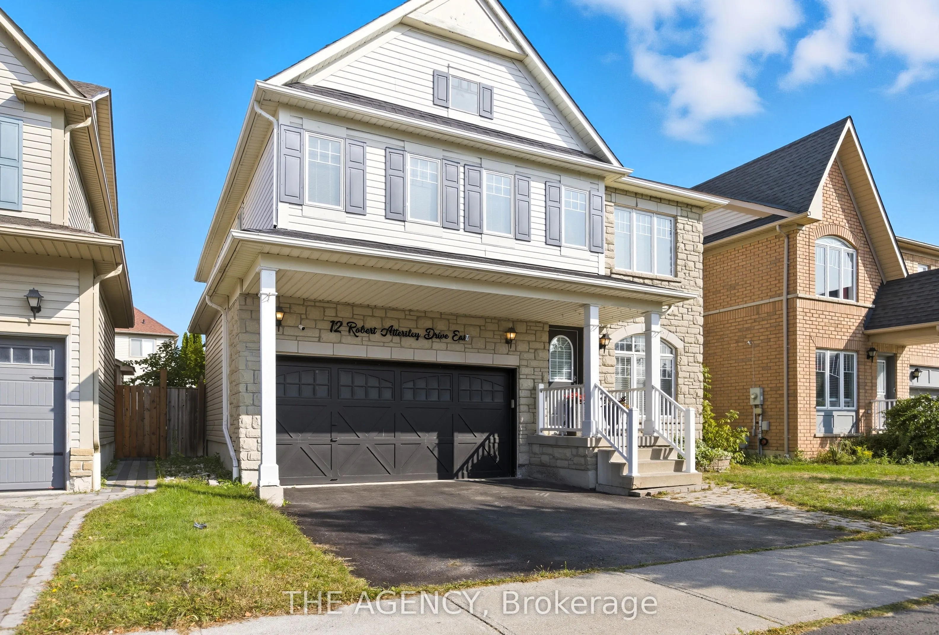 12 Robert Attersley Drive E