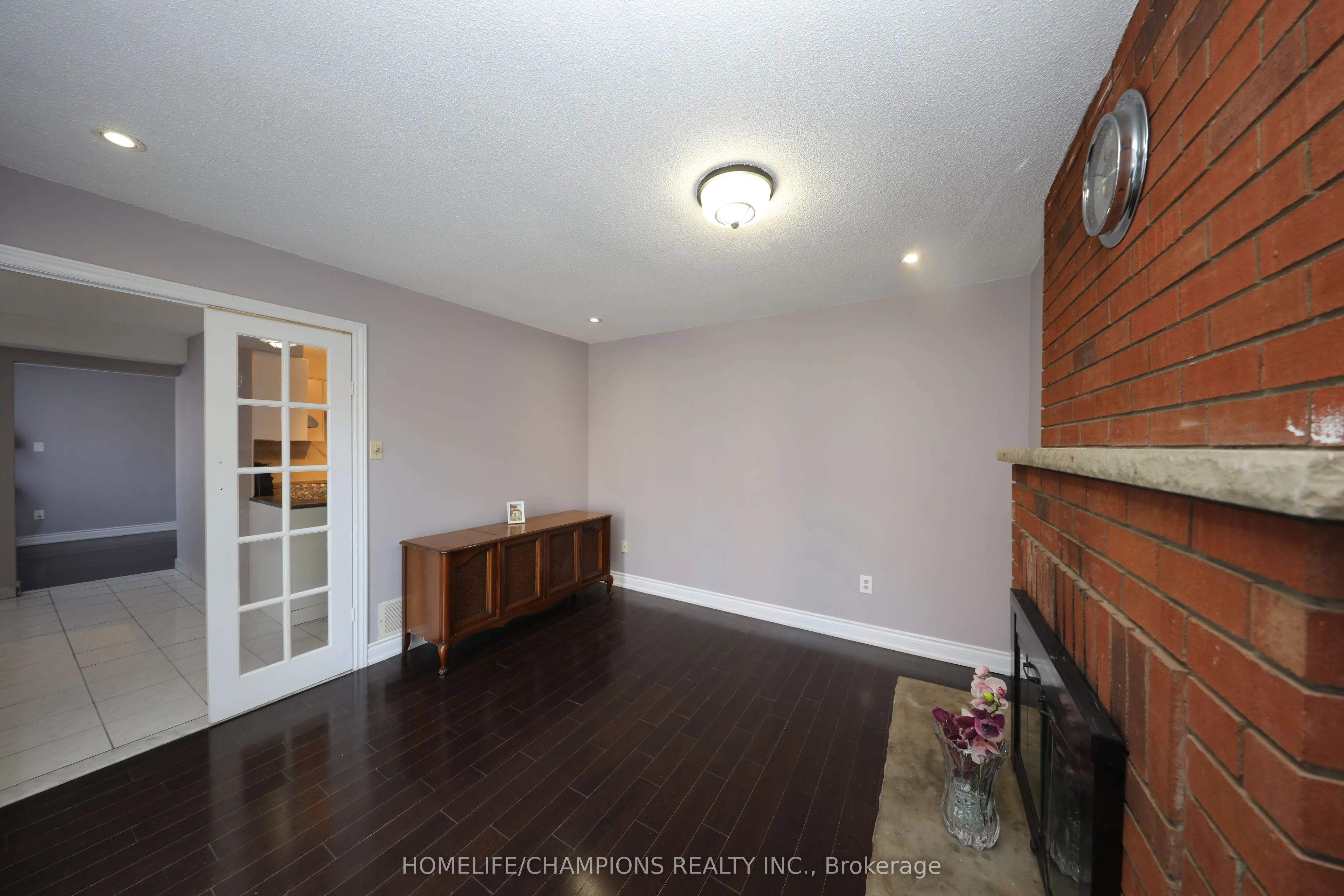 46 Canmore Boulevard
