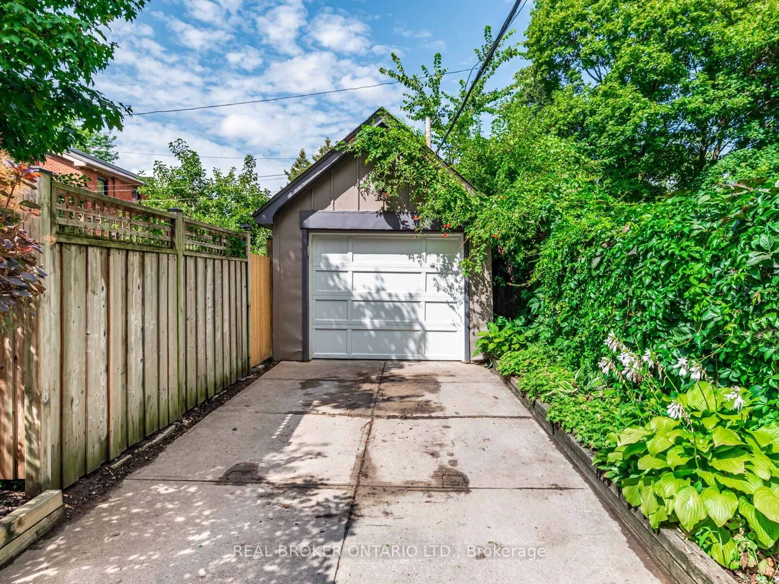 1 Phin Avenue