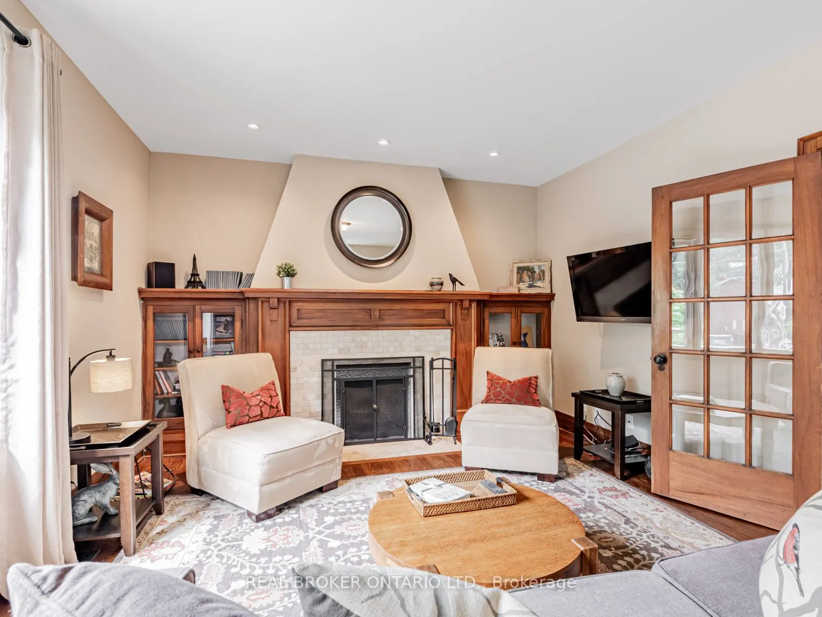 1 Phin Avenue