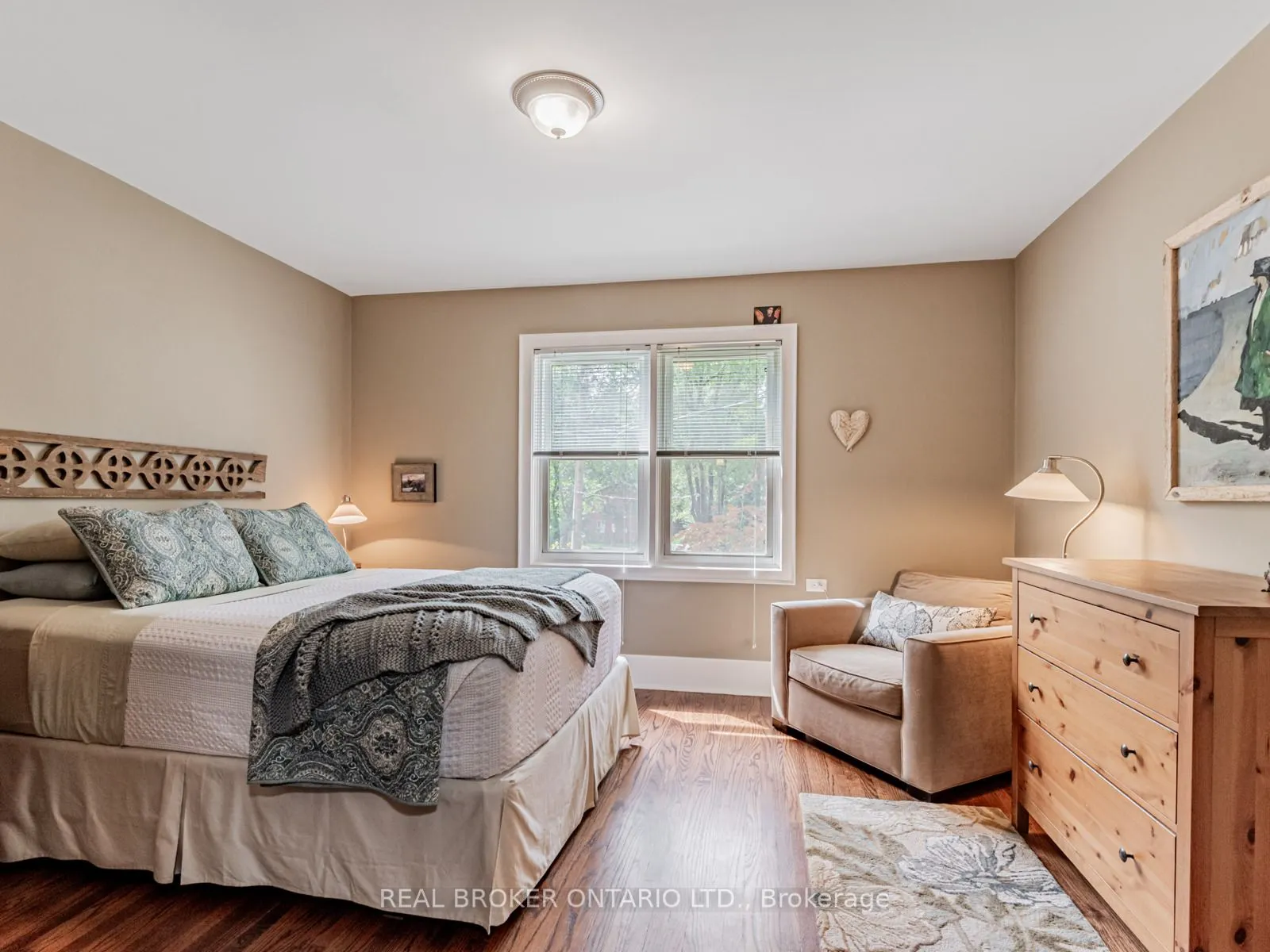 1 Phin Avenue