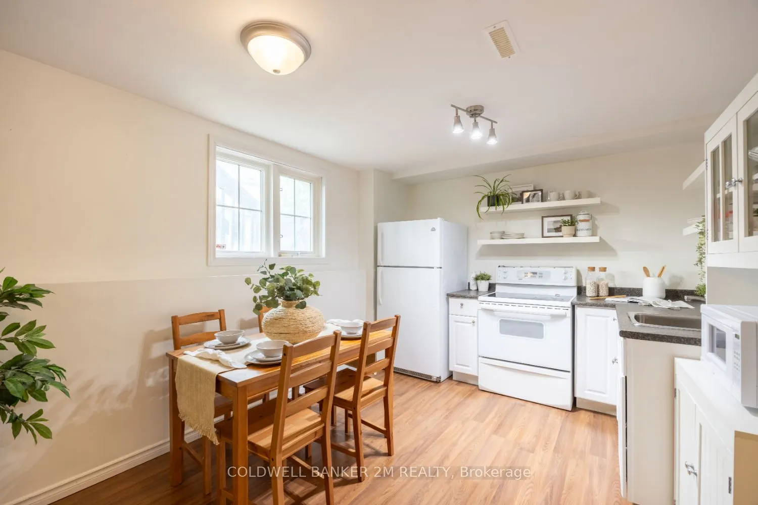 2 Woodbine Place