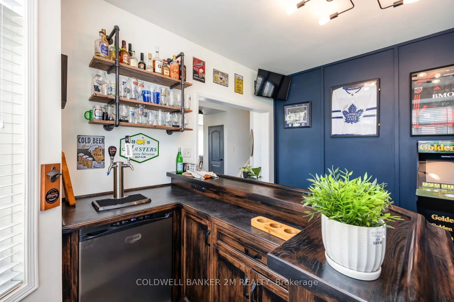 2 Woodbine Place