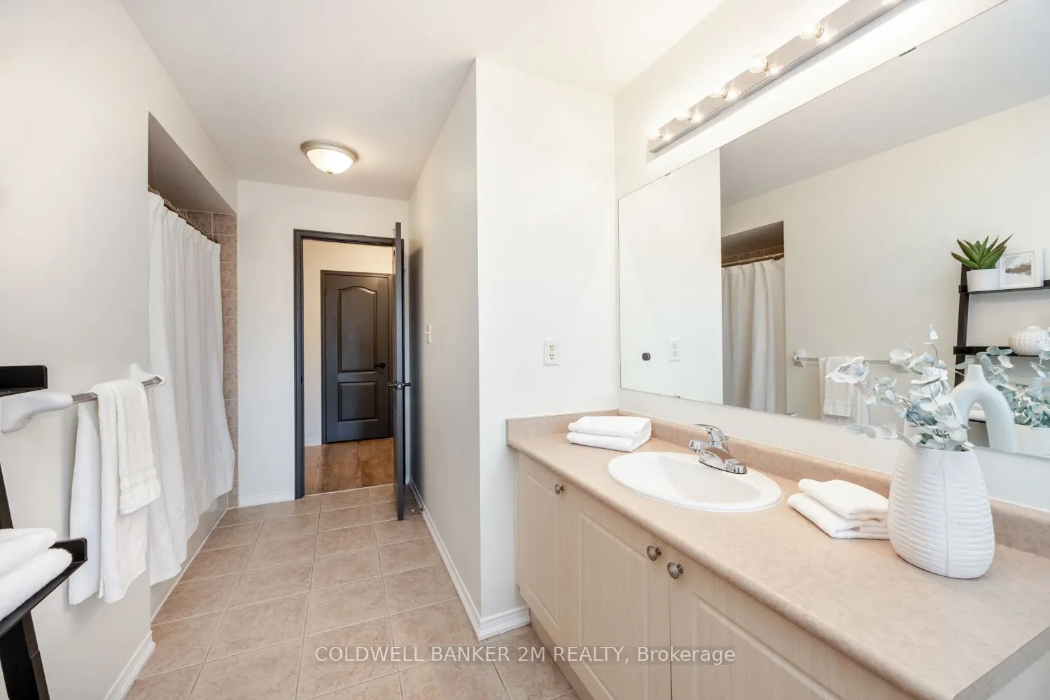 2 Woodbine Place