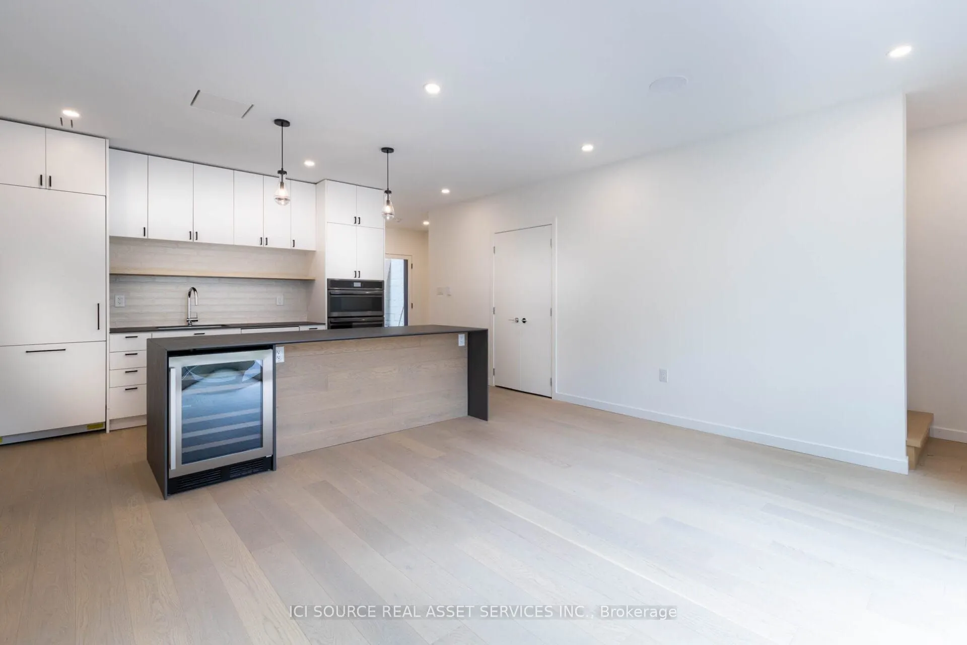 50 Mcgee Street, #R