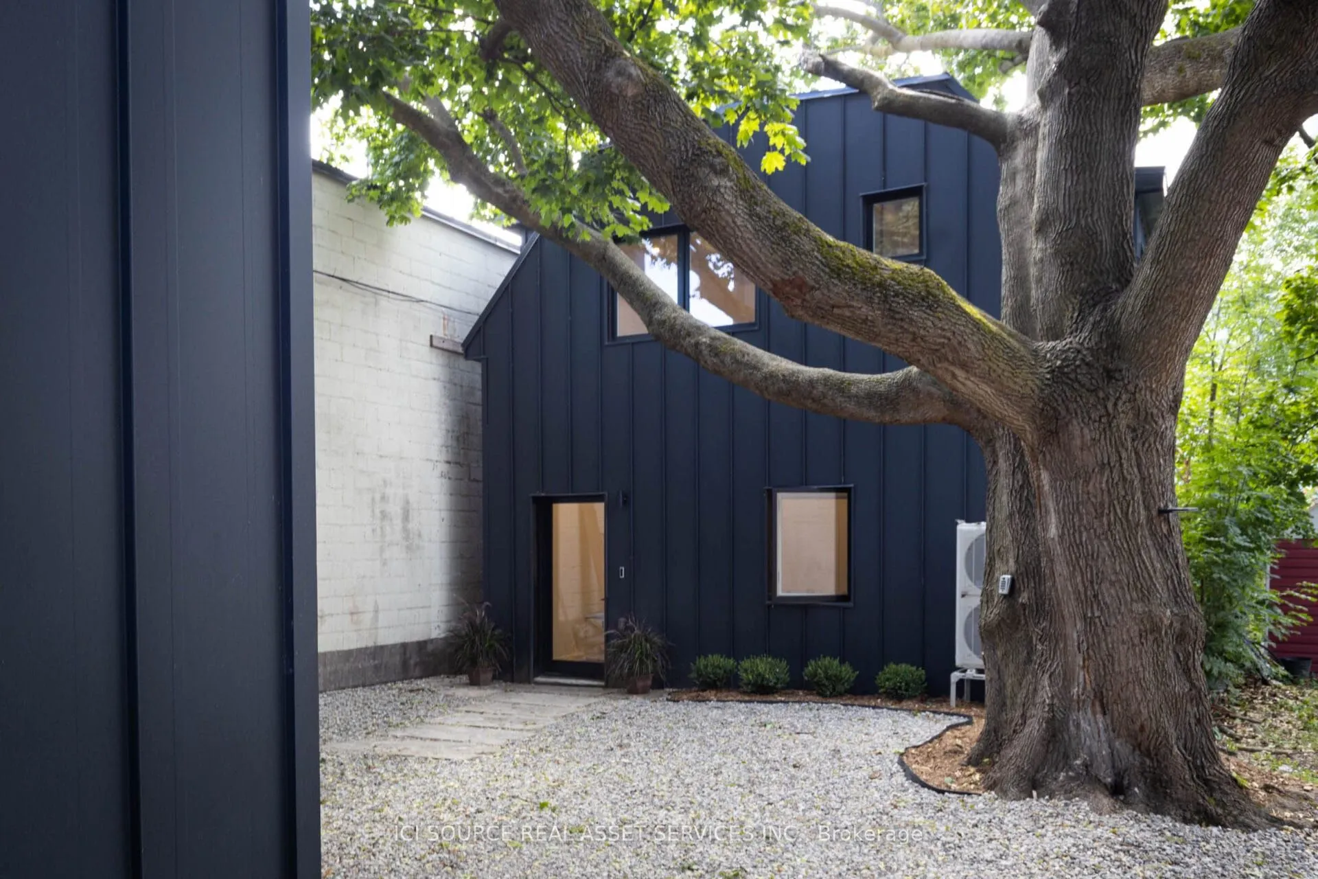 50 Mcgee Street, #R