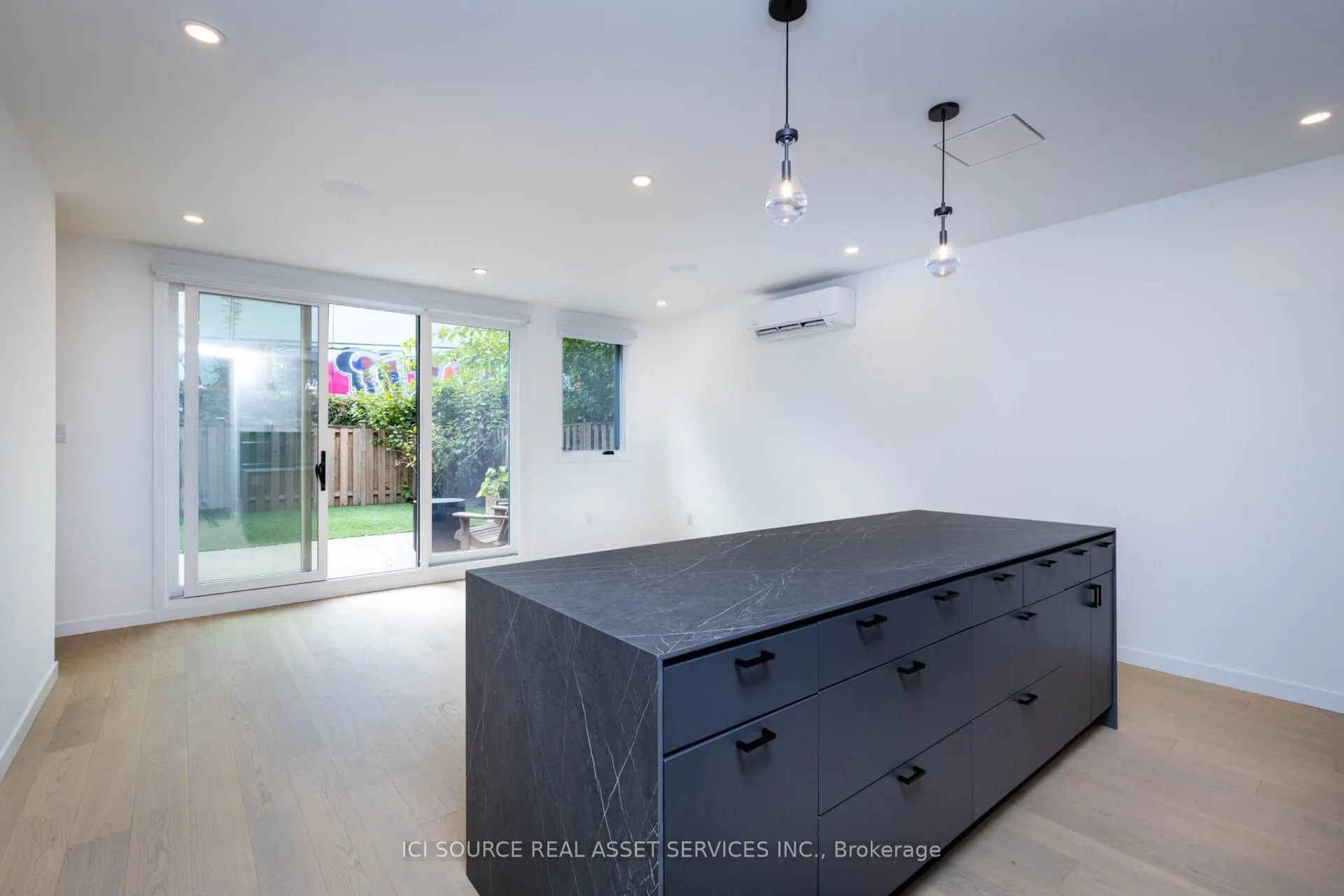 50 Mcgee Street, #R