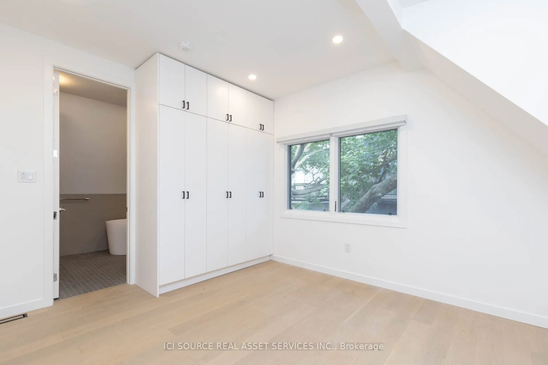 50 Mcgee Street, #R