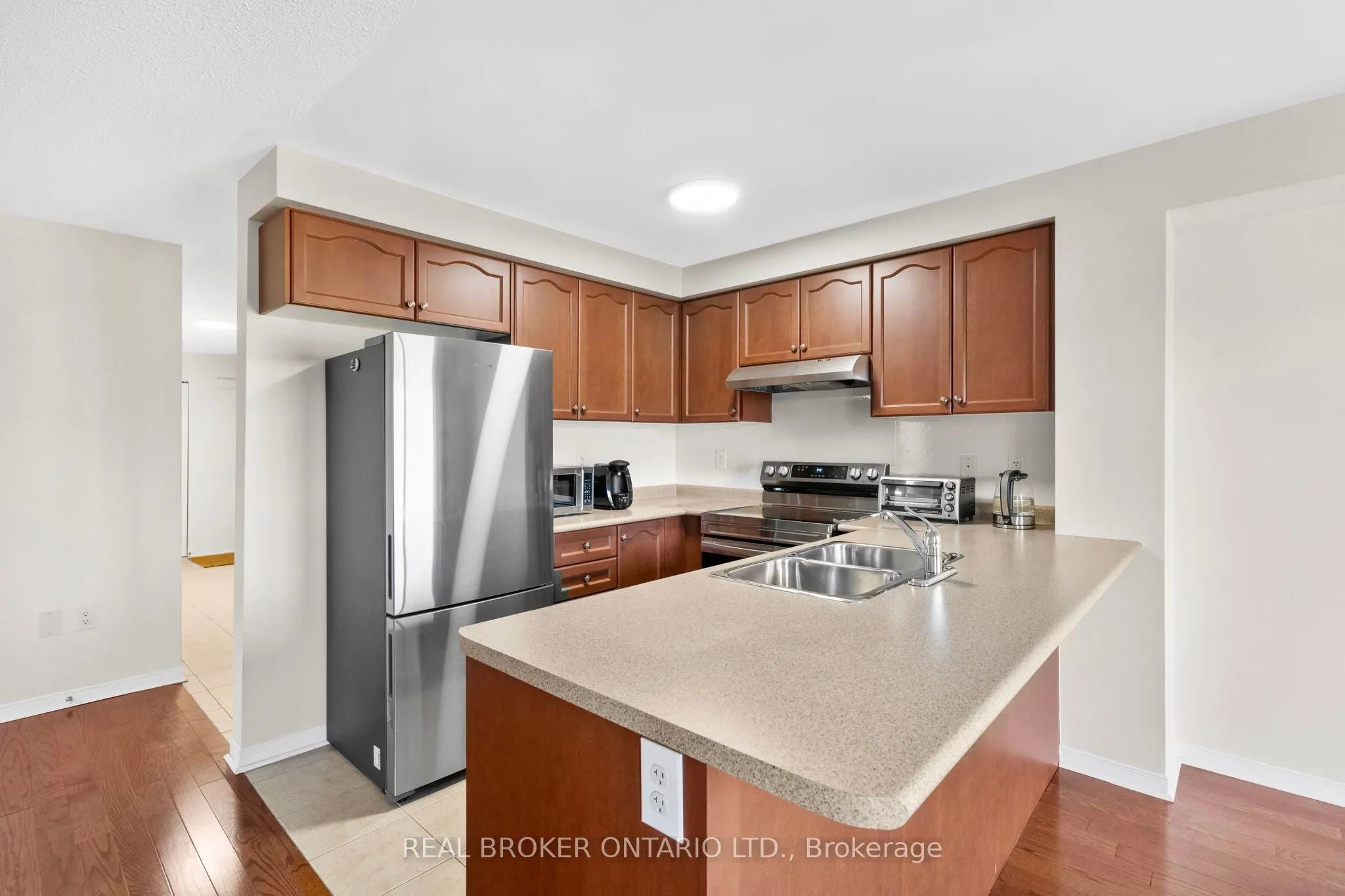649E Warden Avenue, #27
