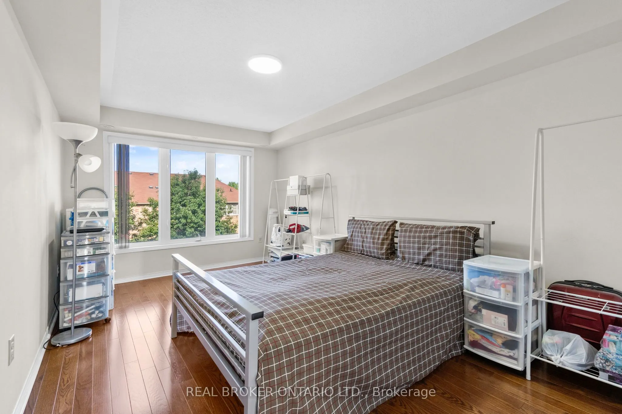 649E Warden Avenue, #27