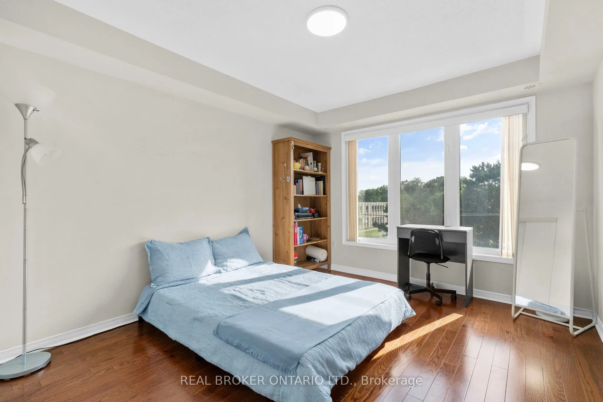 649E Warden Avenue, #27