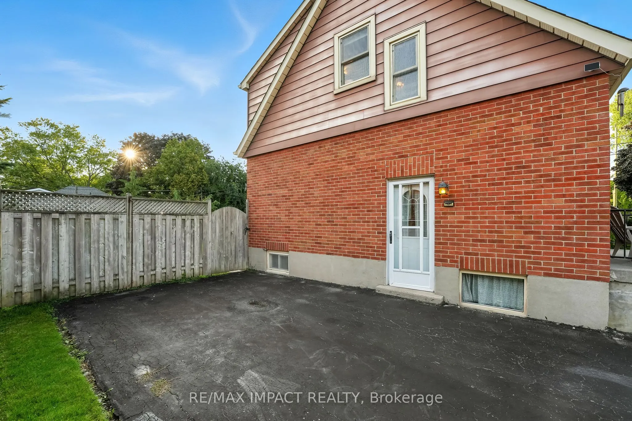 46 Simpson Avenue