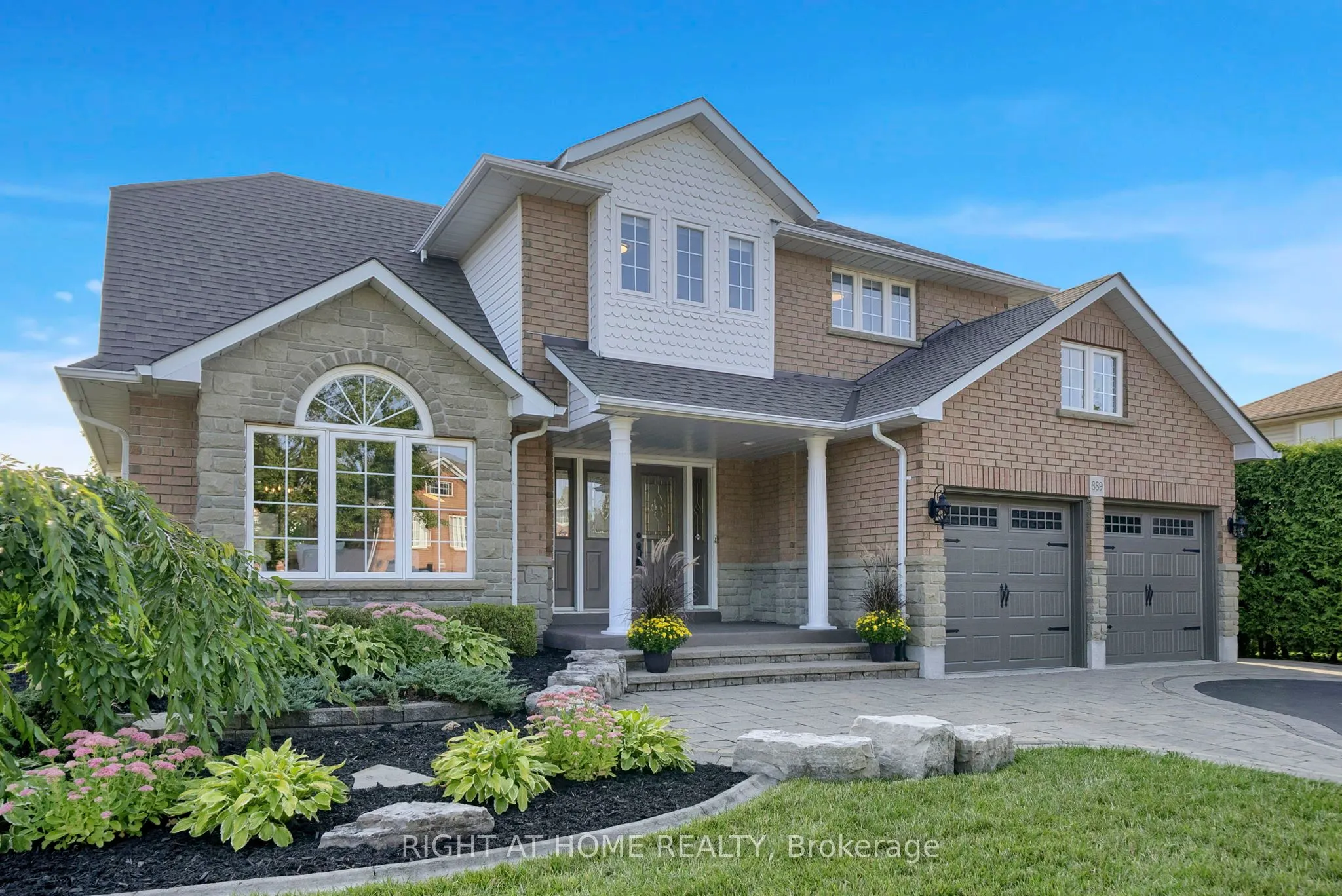 889 Oberland Drive