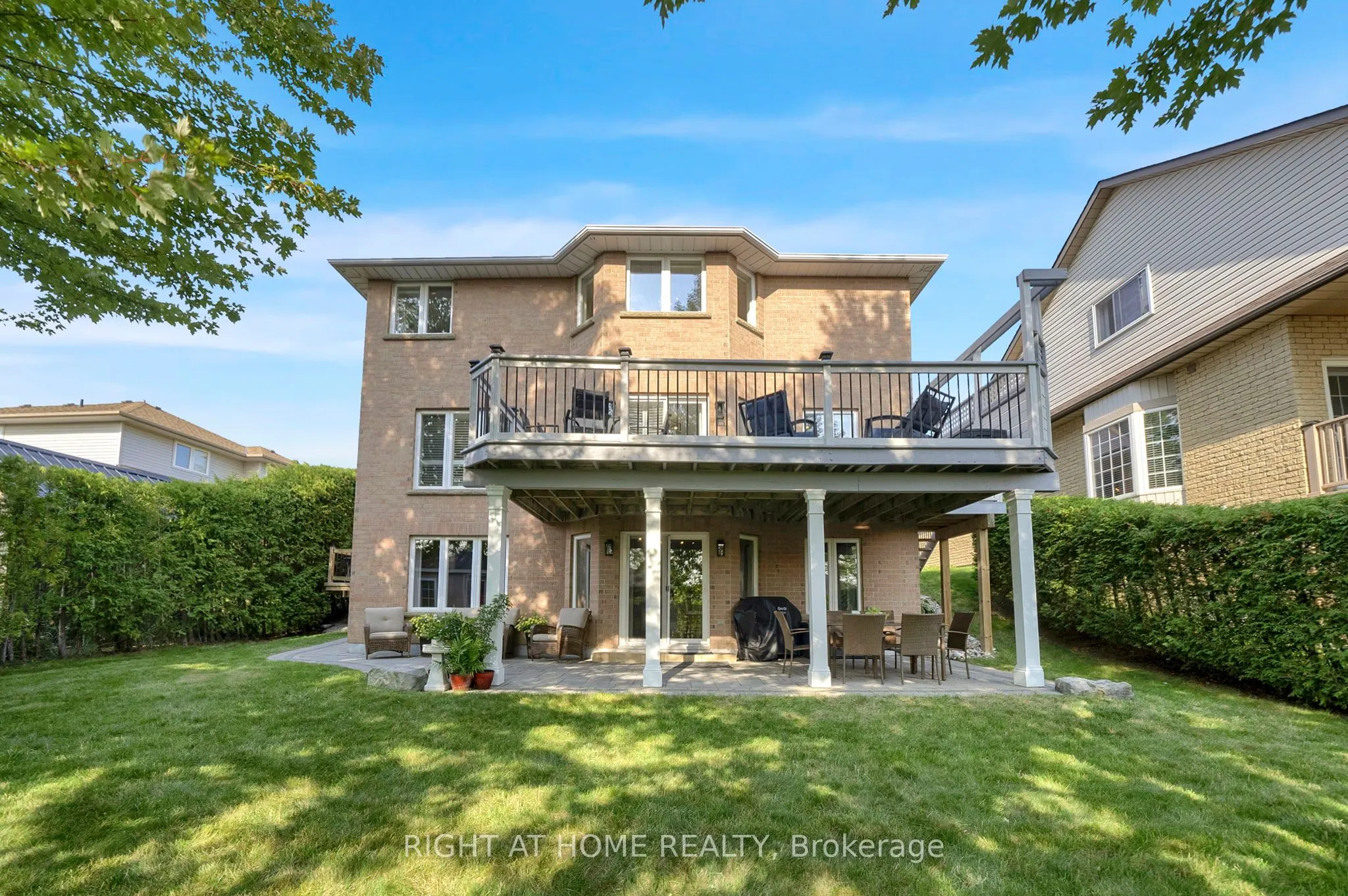 889 Oberland Drive