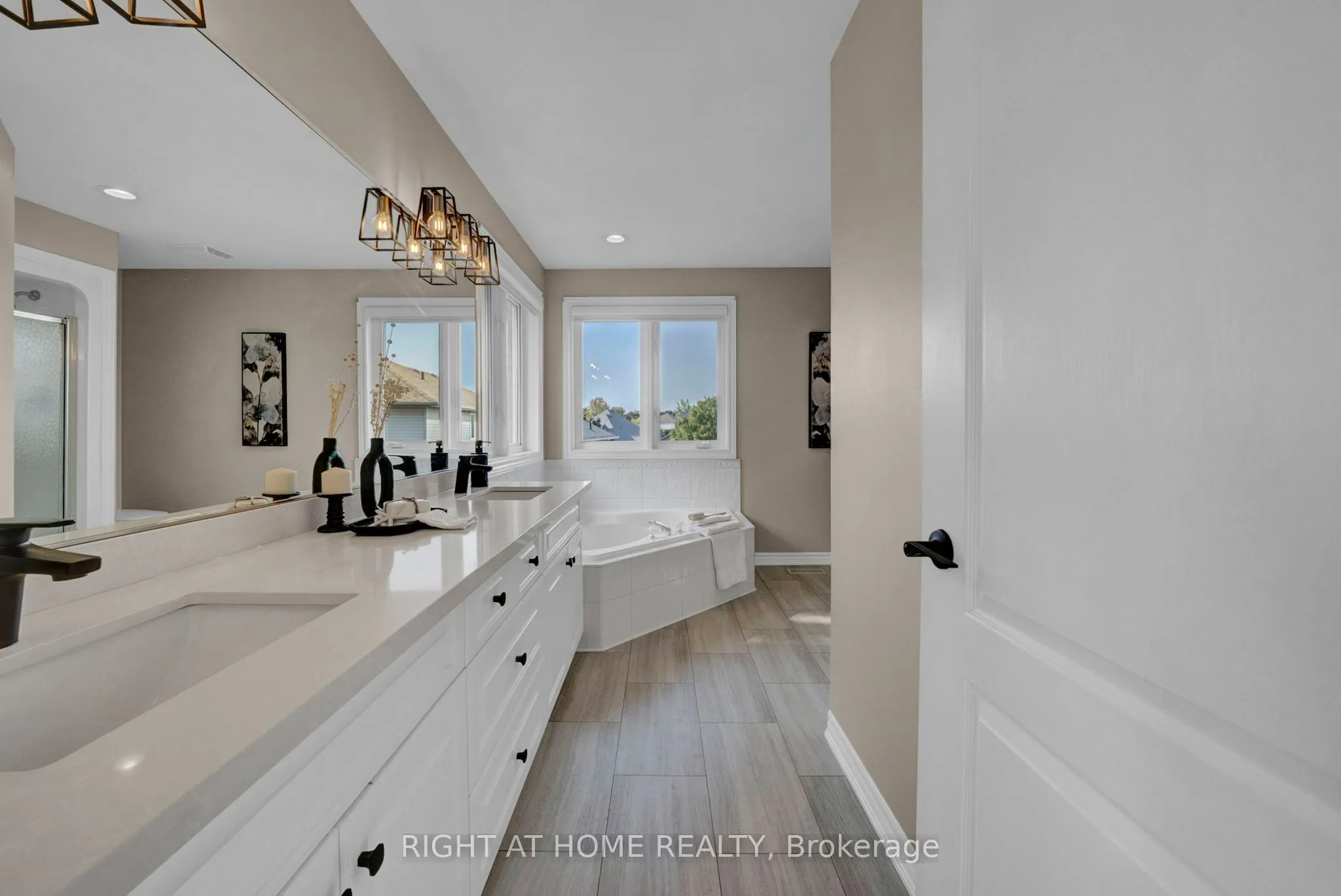 889 Oberland Drive
