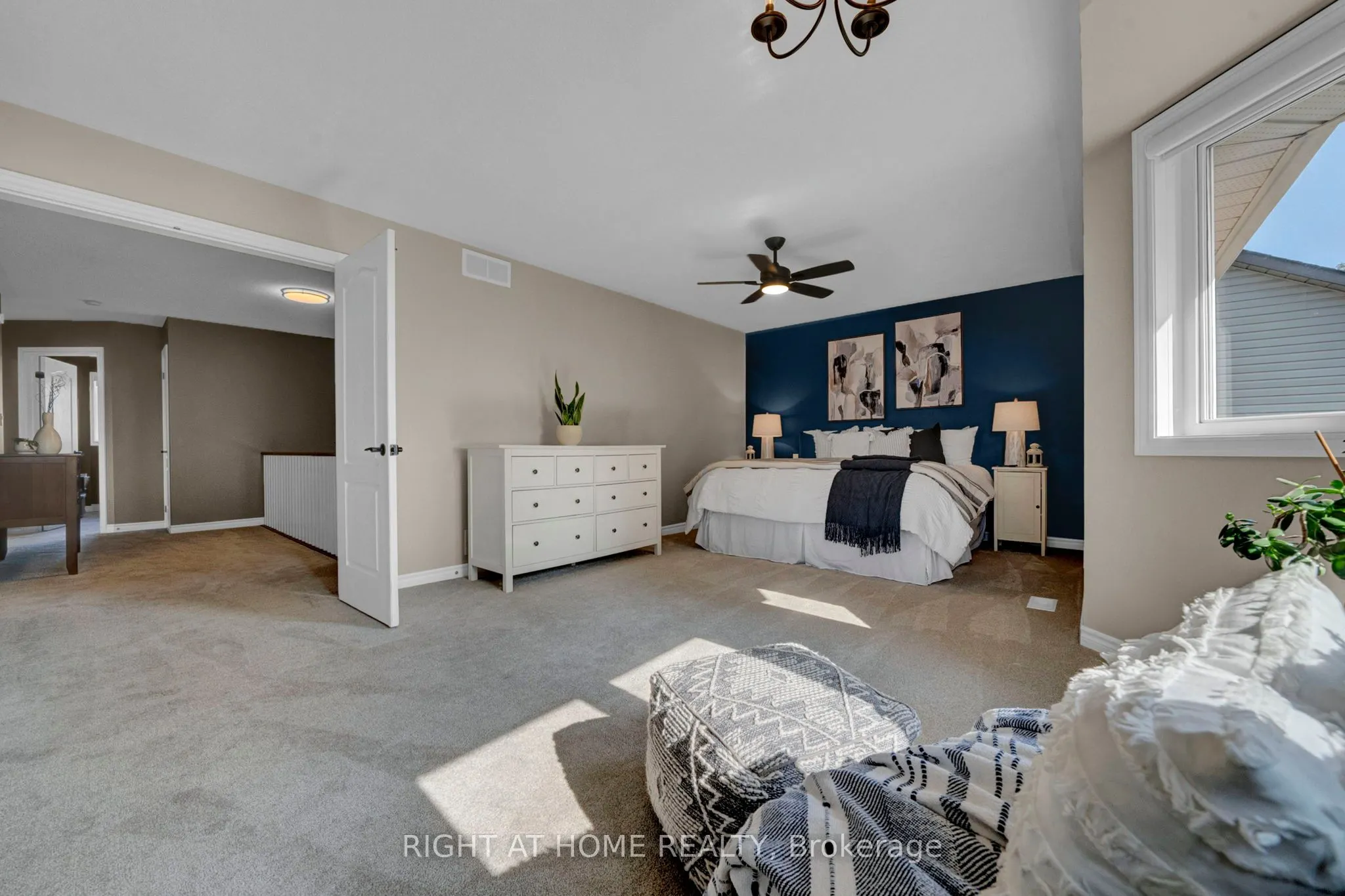 889 Oberland Drive