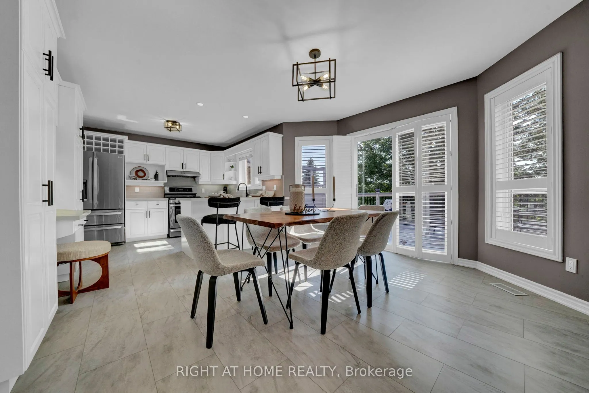 889 Oberland Drive