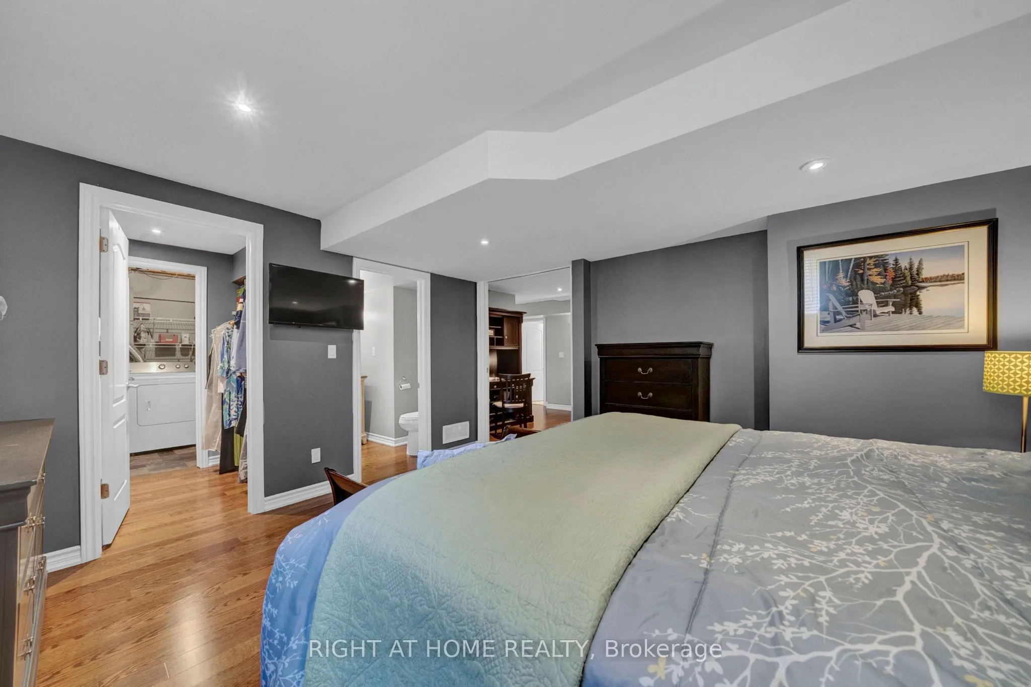 889 Oberland Drive